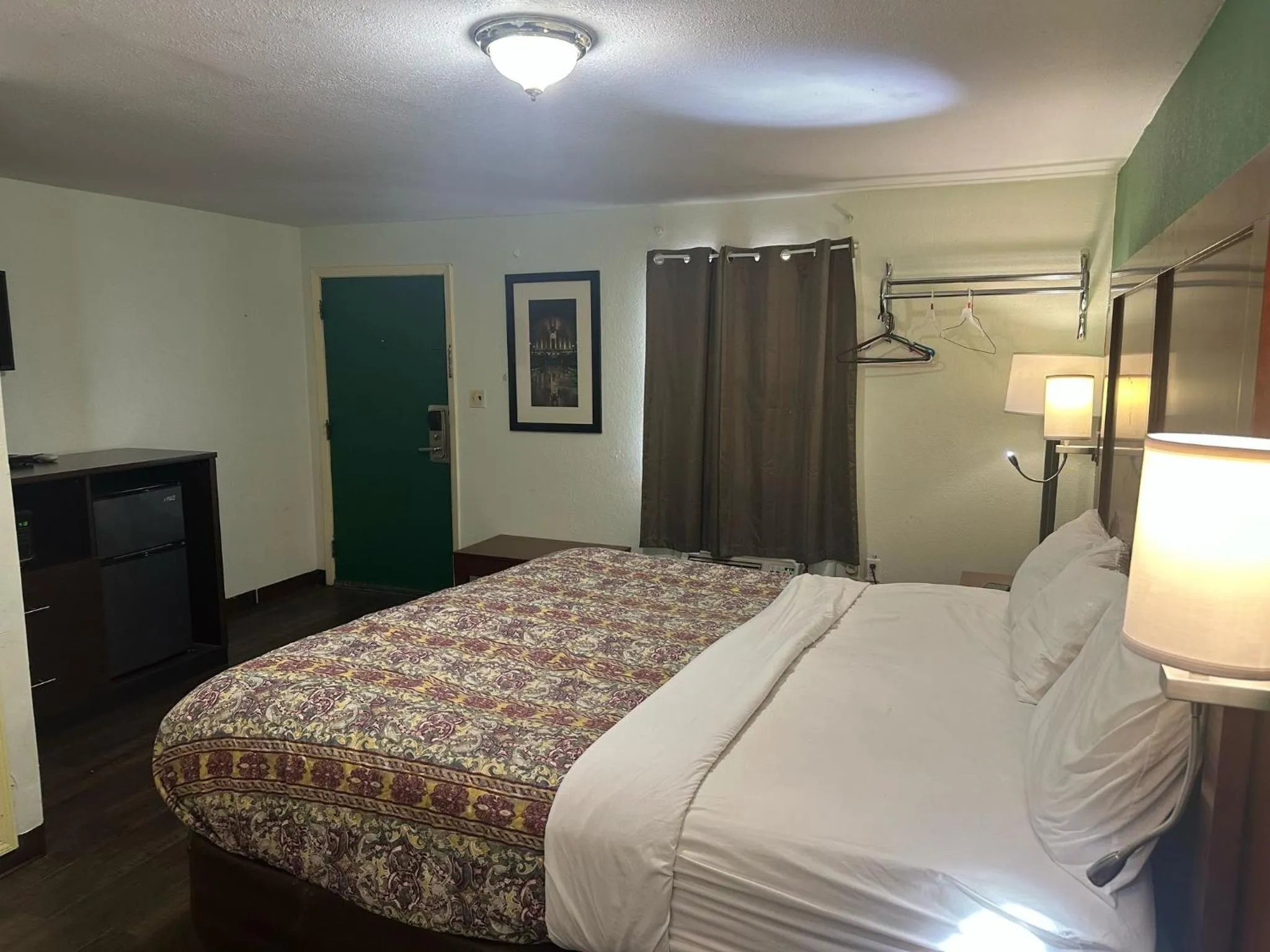 Bedroom, Bed in Hillcrest Motel by Oyo Aurora near Lawrenceburg