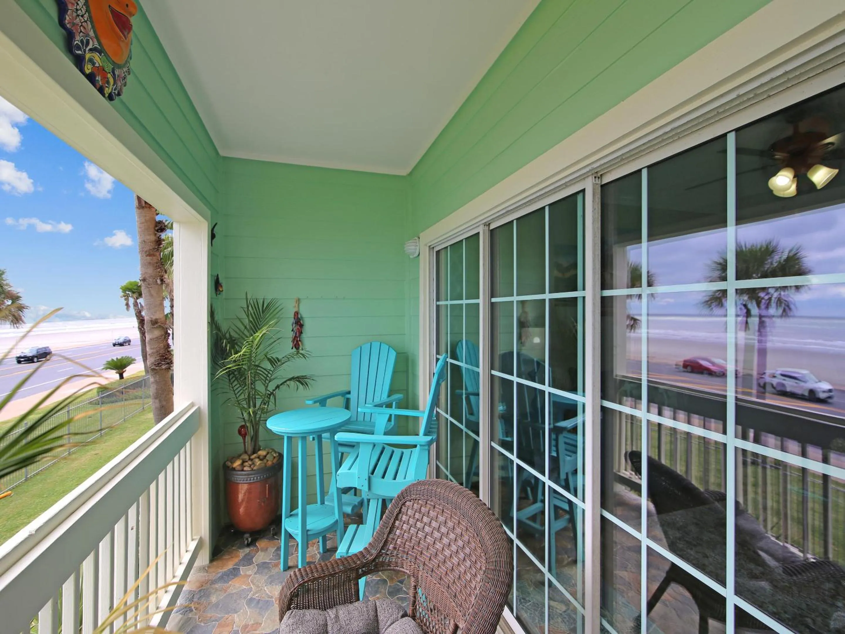 Property building in Dawn 223- Buena Vista