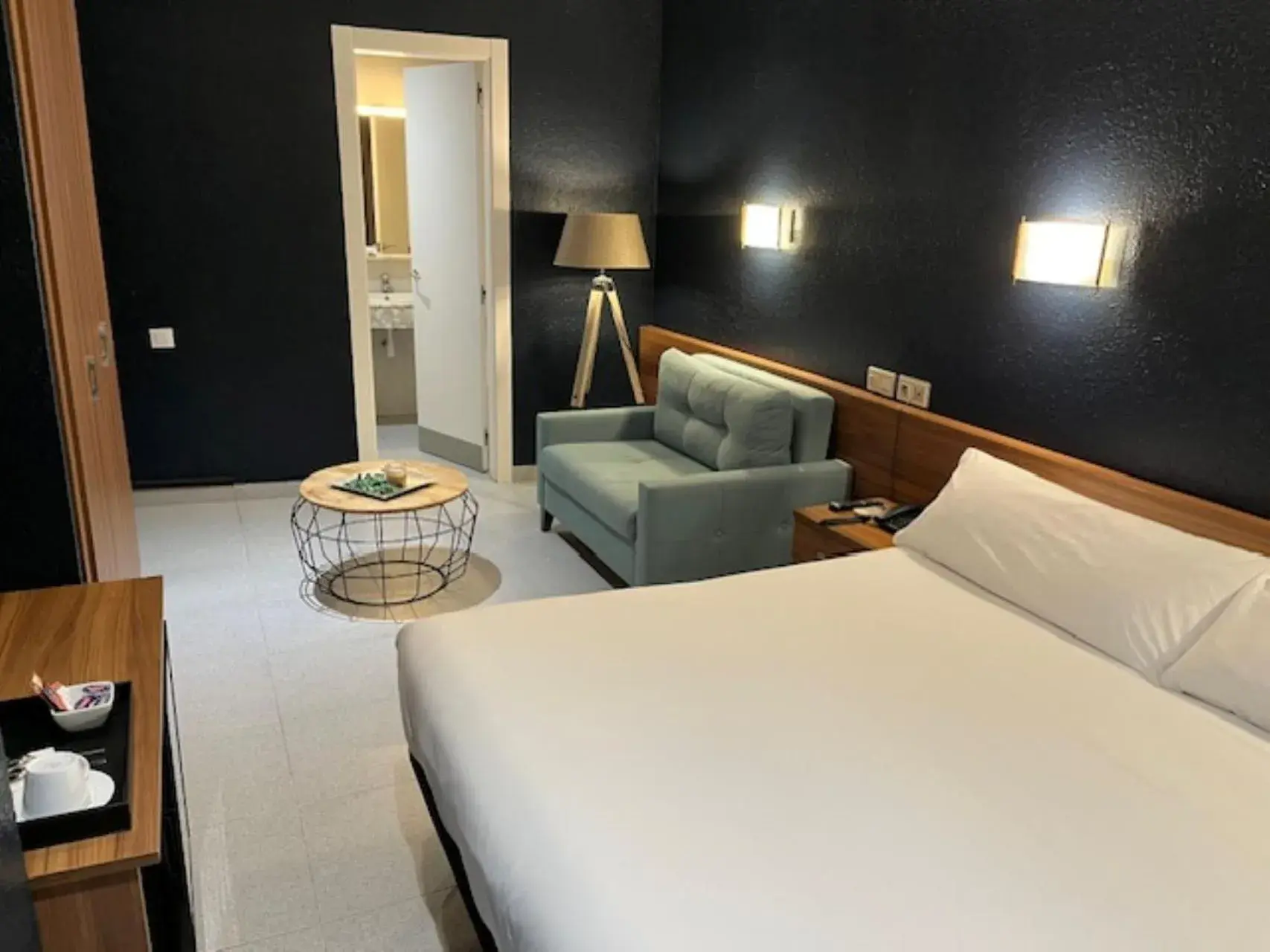 Photo of the whole room, Bed in Hotel Aneto Photo of the whole room, Bed in Hotel Aneto