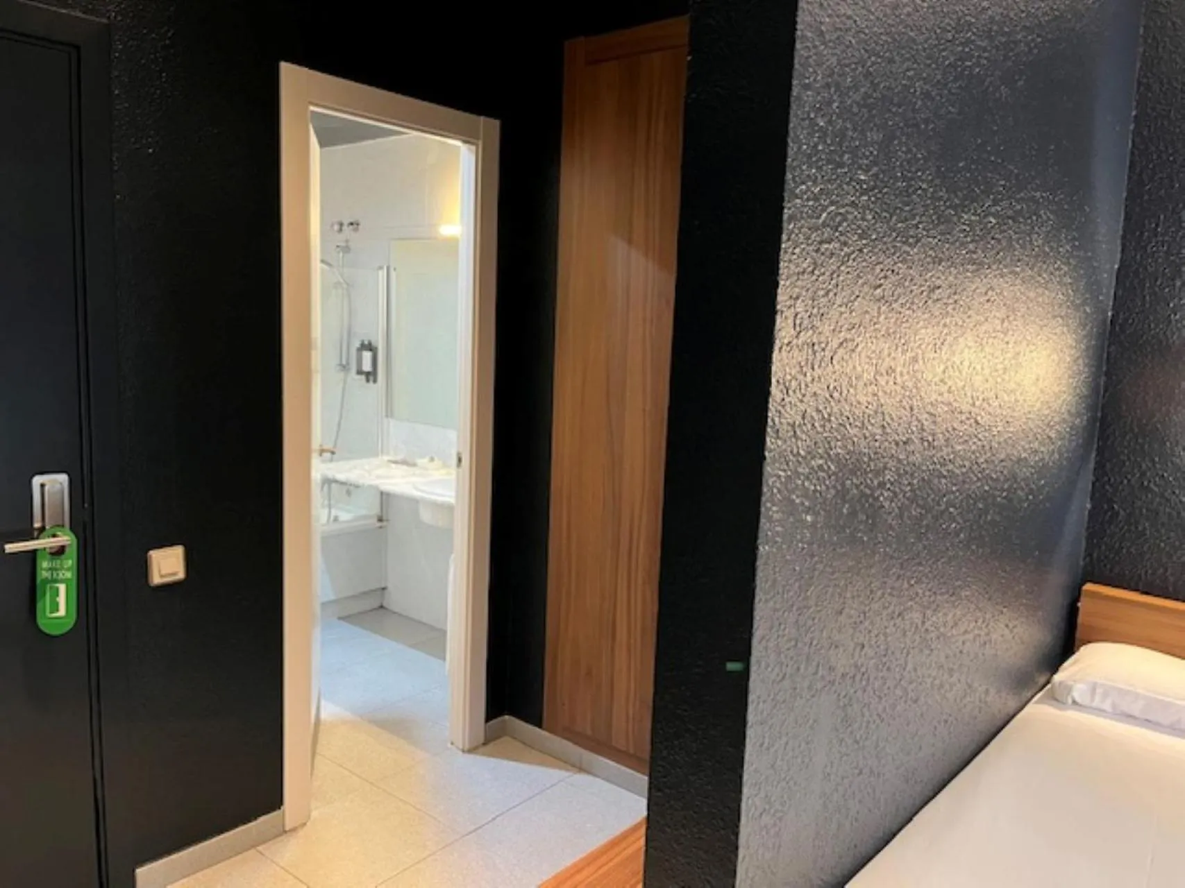 Photo of the whole room, Bed in Hotel Aneto