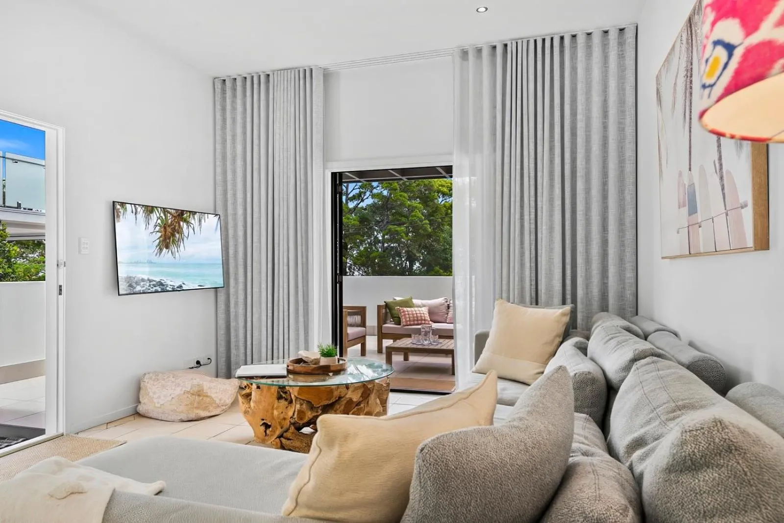 TV and multimedia in Noosa Dreaming