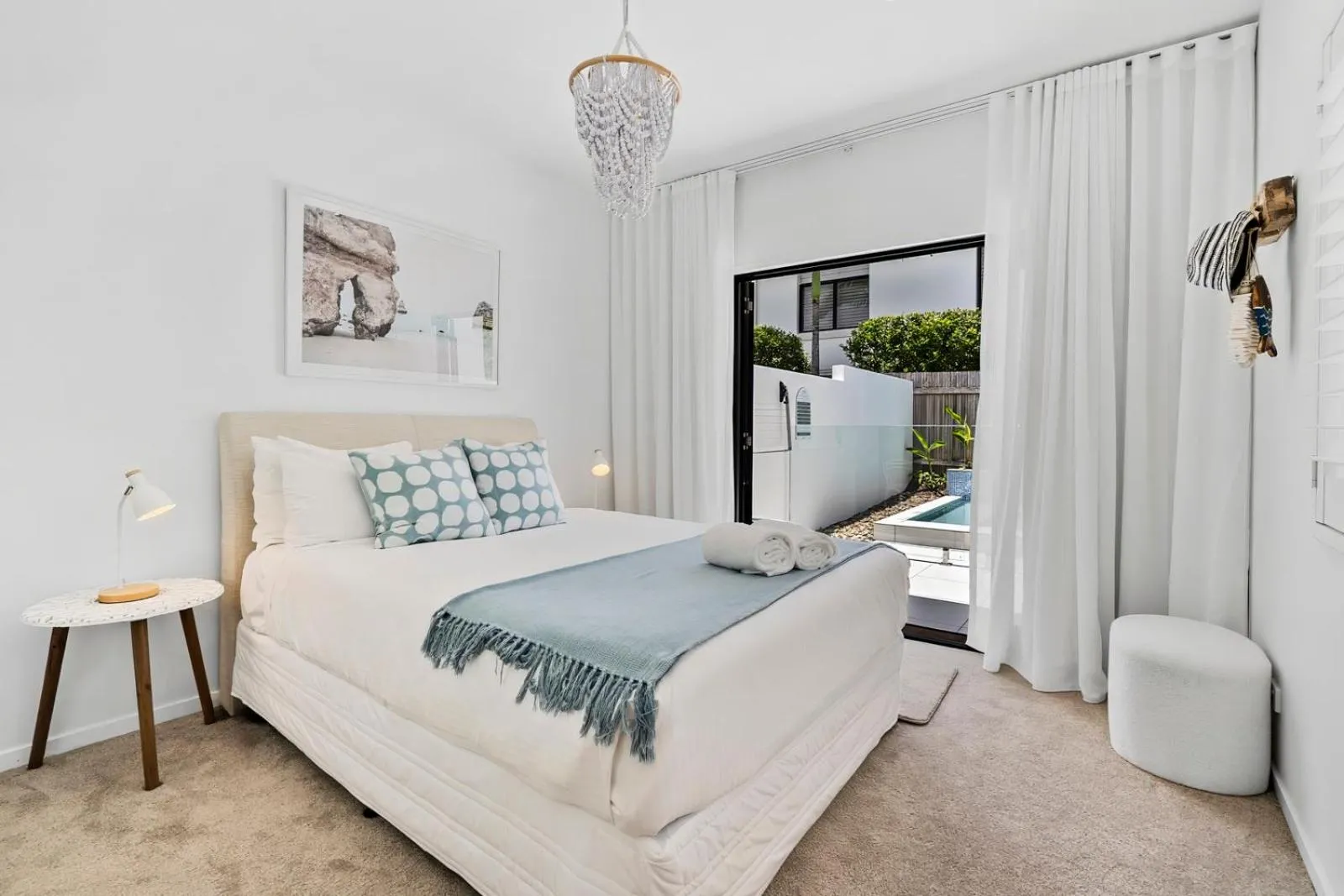 Bedroom, Bed in Noosa Dreaming