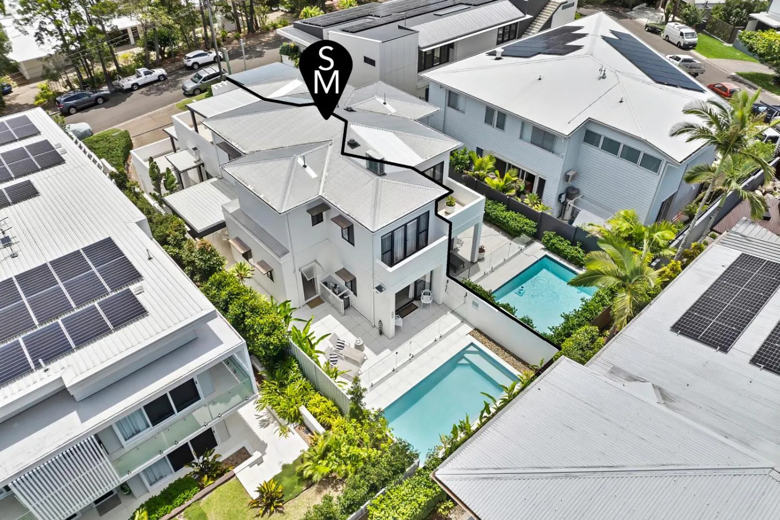 Property building in Noosa Dreaming