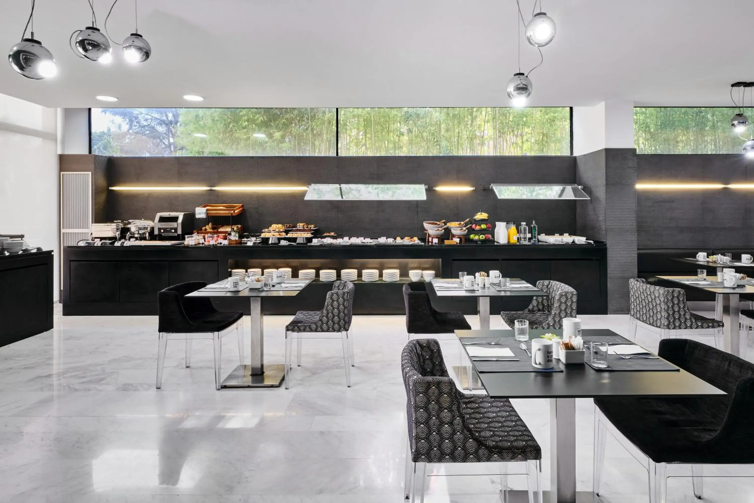 Lounge or bar in Ikonik Anglí Lounge or bar in Ikonik Anglí