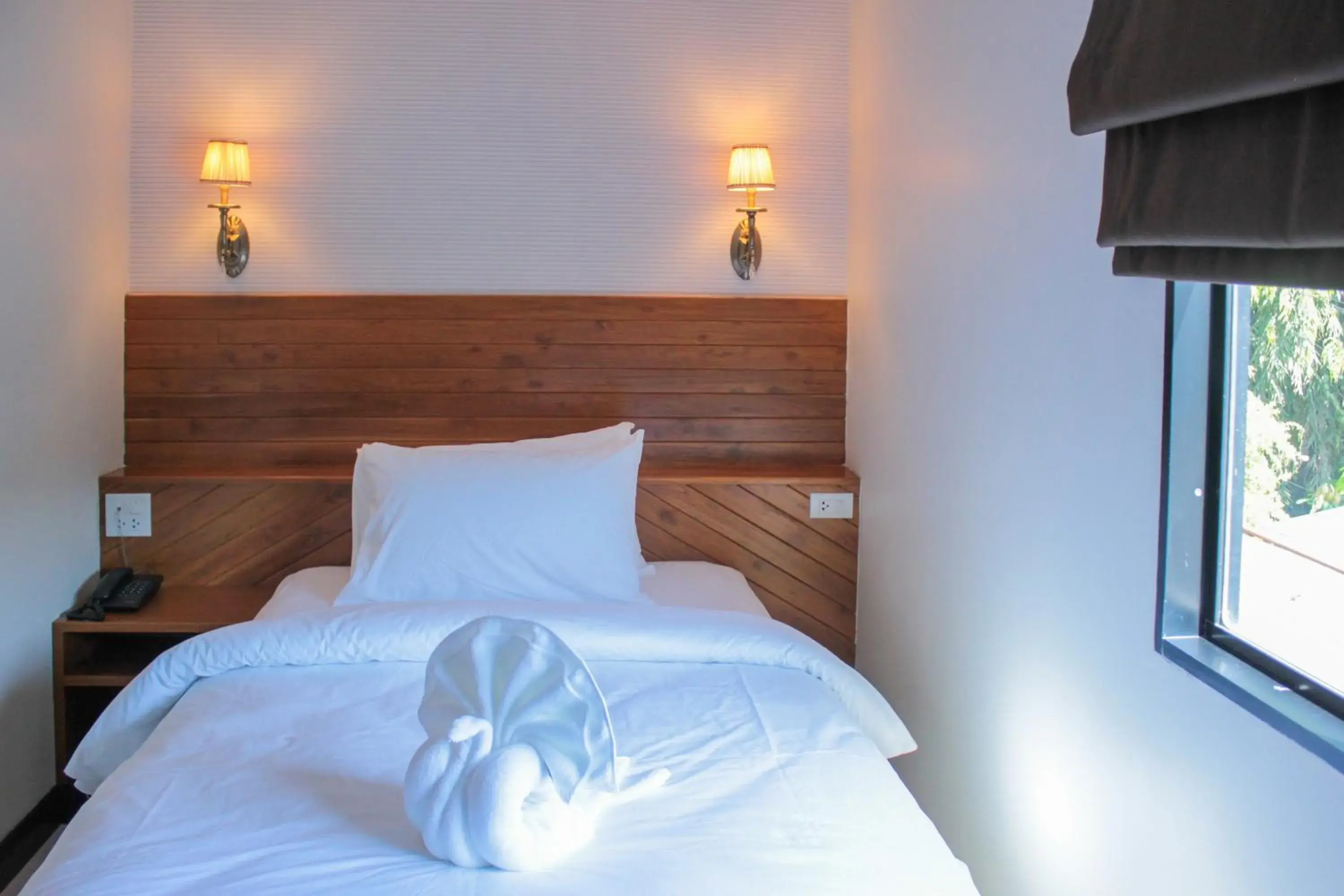 Bed in The Peace River Kwai Bed in The Peace River Kwai