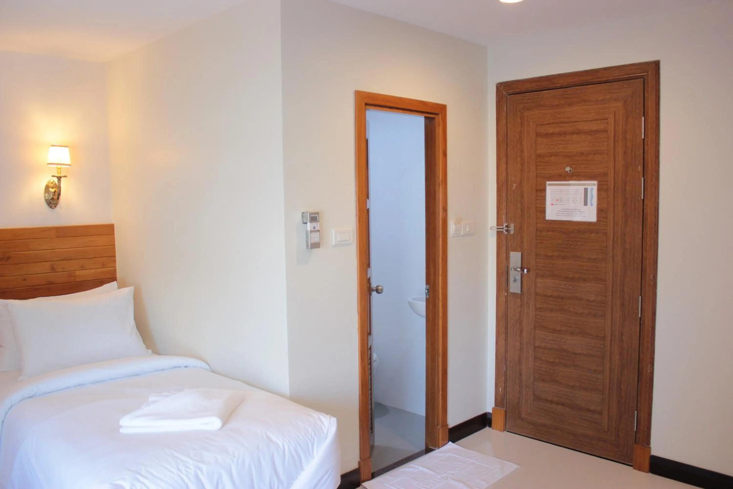 Bed in The Peace River Kwai