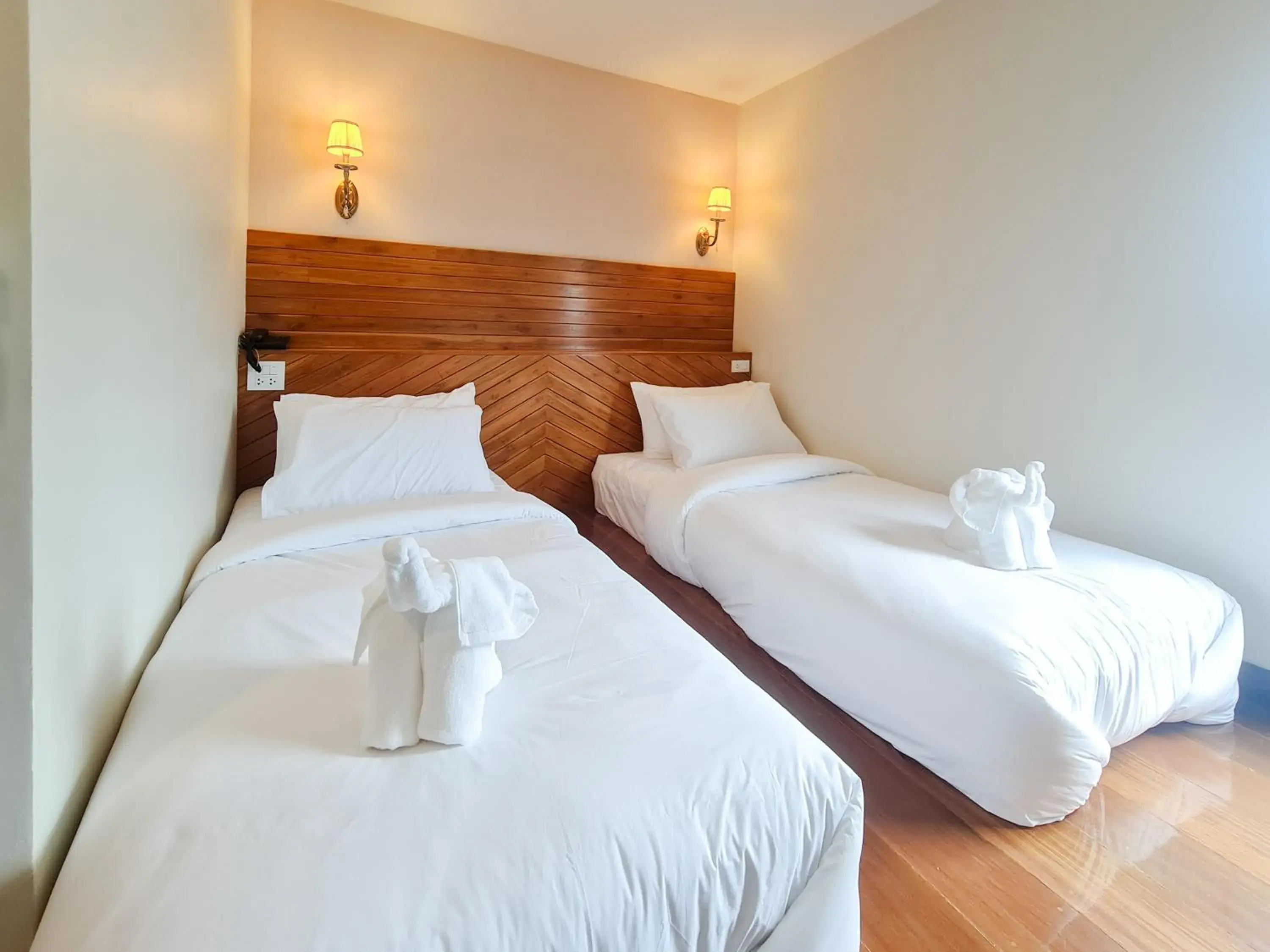 Bed in The Peace River Kwai Bed in The Peace River Kwai