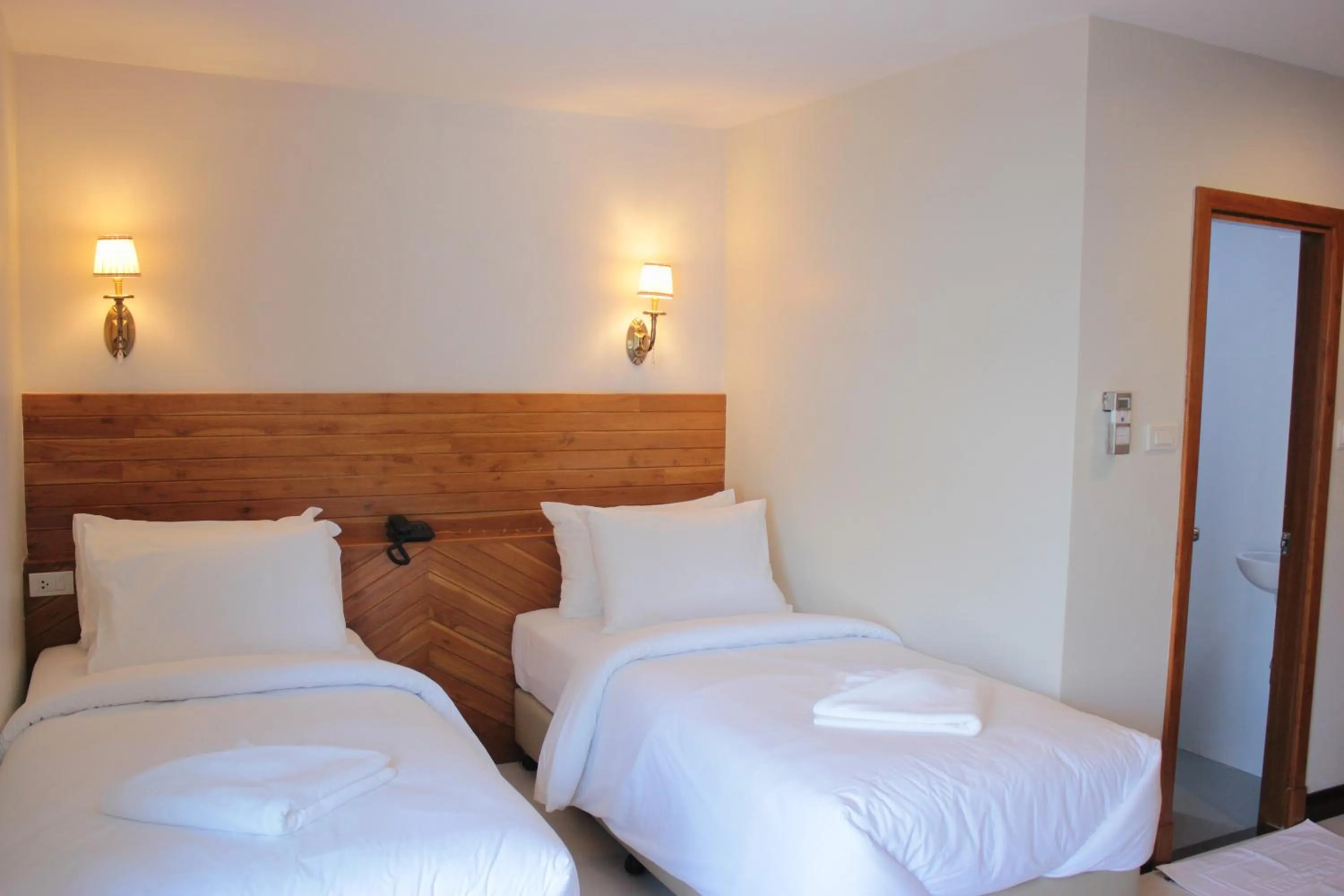 Bed in The Peace River Kwai