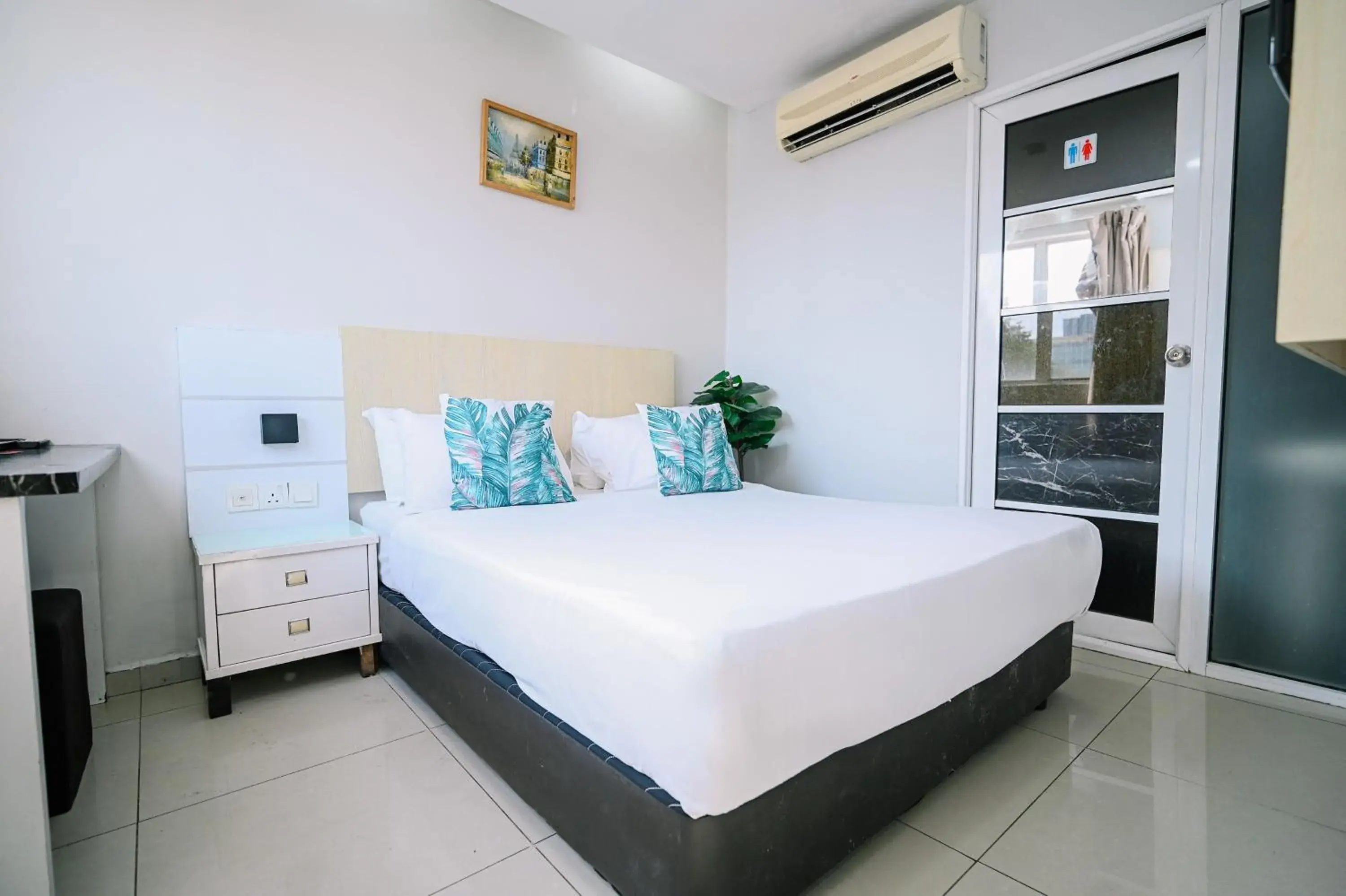 Bed in Swing & Pillows - Subang SS15 Bed in Swing & Pillows - Subang SS15