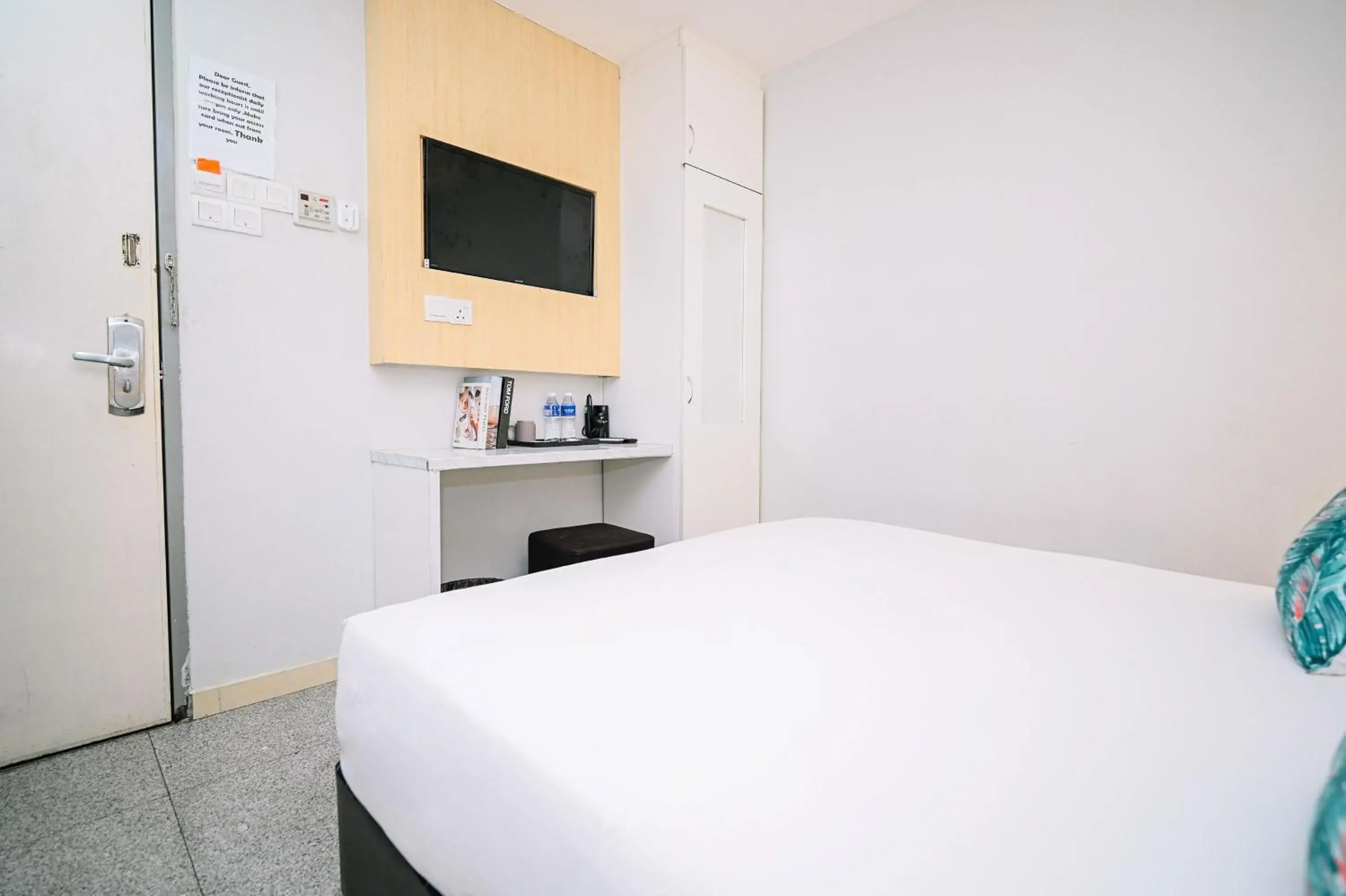 Bed in Swing & Pillows - Subang SS15 Bed in Swing & Pillows - Subang SS15