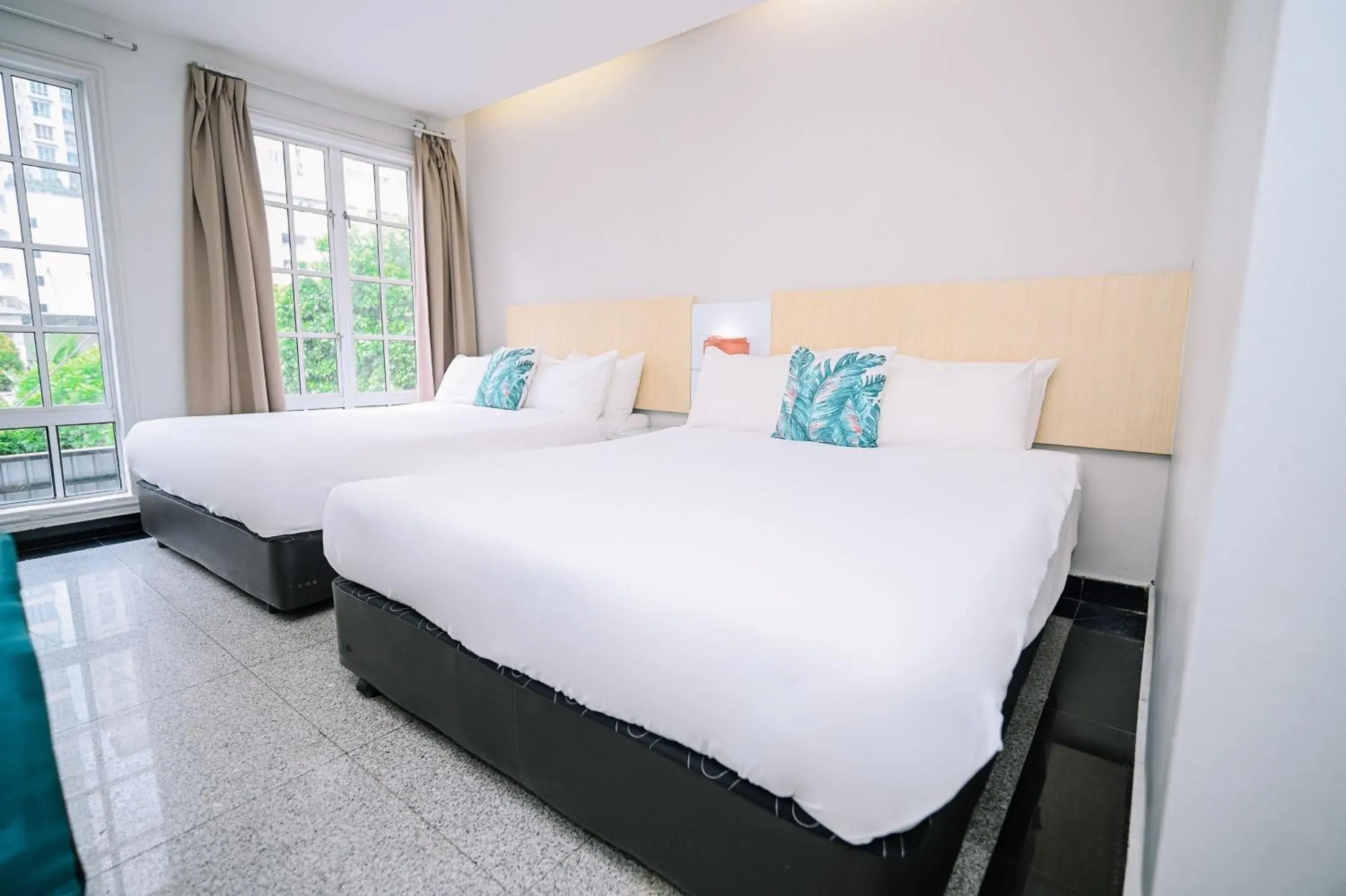 Deluxe Family Room in Swing & Pillows - Subang SS15 Deluxe Family Room in Swing & Pillows - Subang SS15