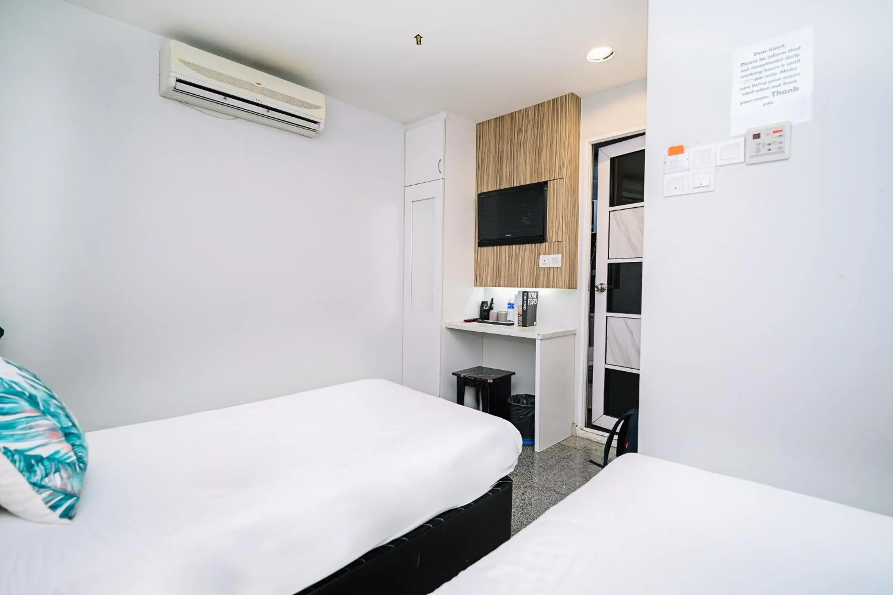 Bed in Swing & Pillows - Subang SS15 Bed in Swing & Pillows - Subang SS15