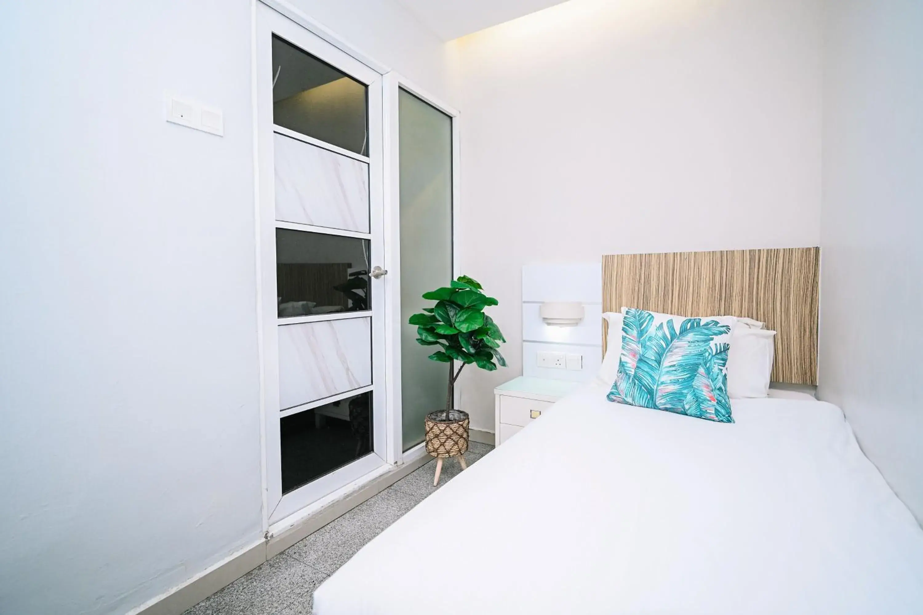 Bed in Swing & Pillows - Subang SS15 Bed in Swing & Pillows - Subang SS15