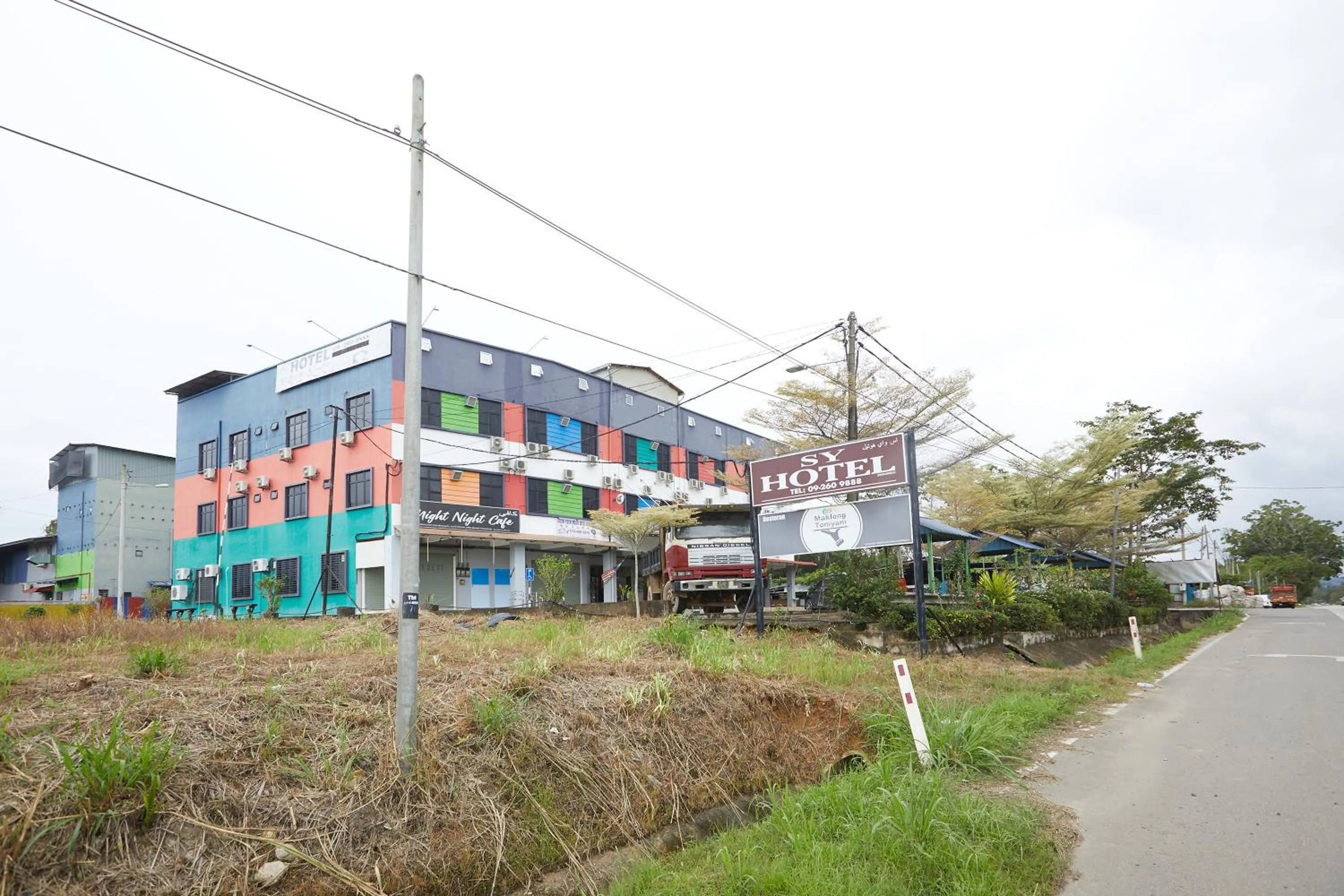 Property building in SY JERANTUT HOTEL