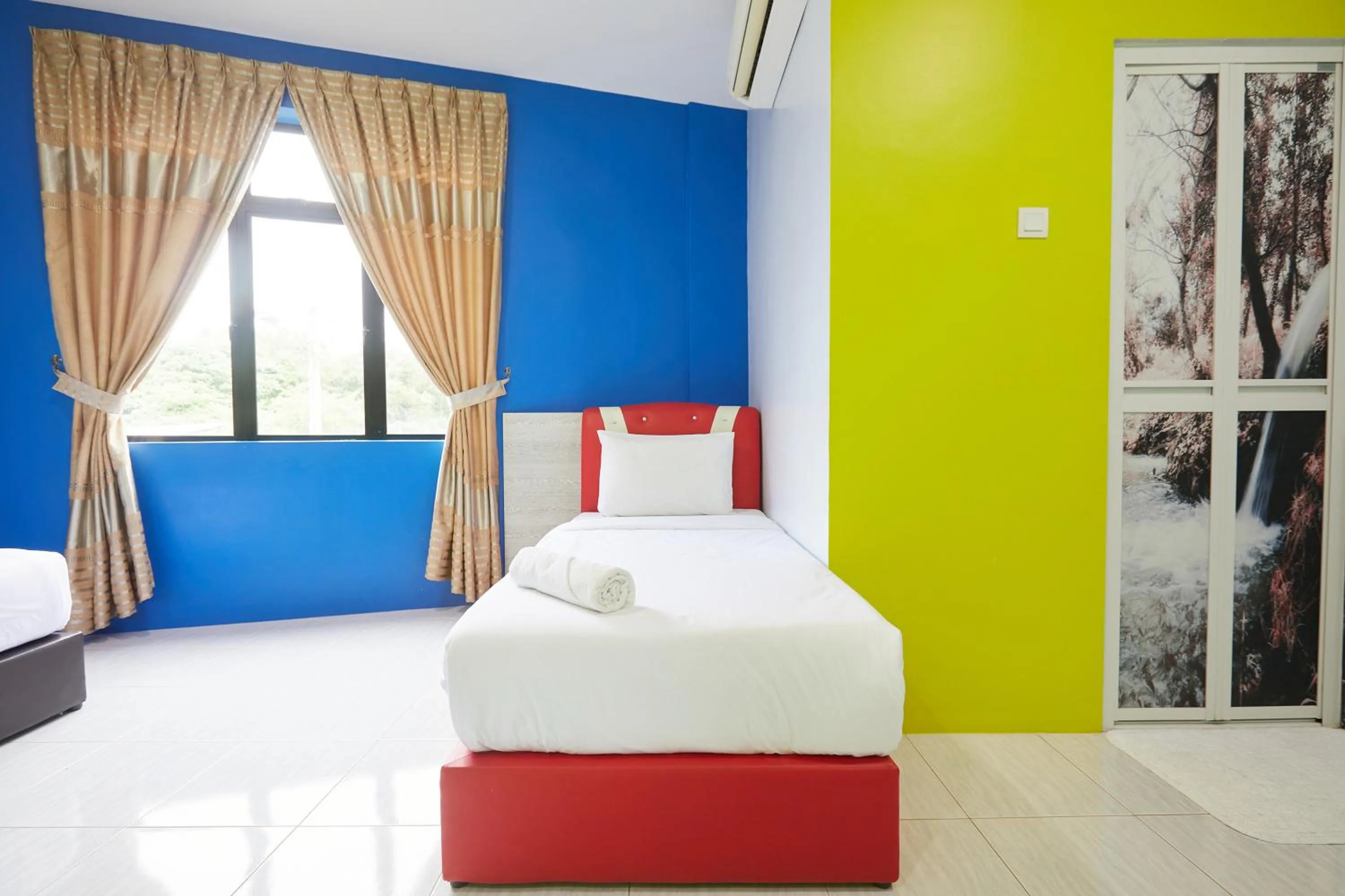 Bed in SY JERANTUT HOTEL