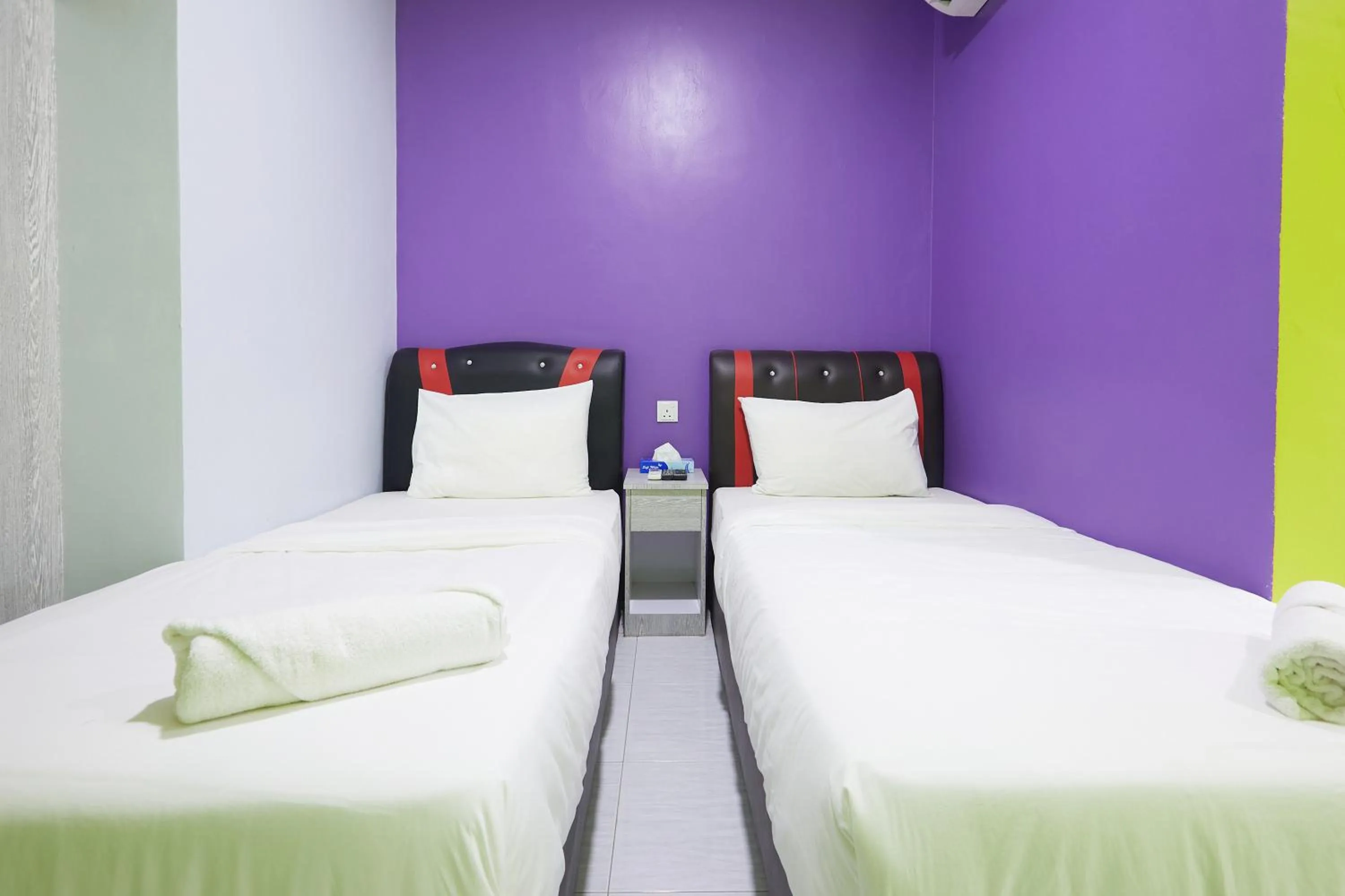 Bed in SY JERANTUT HOTEL