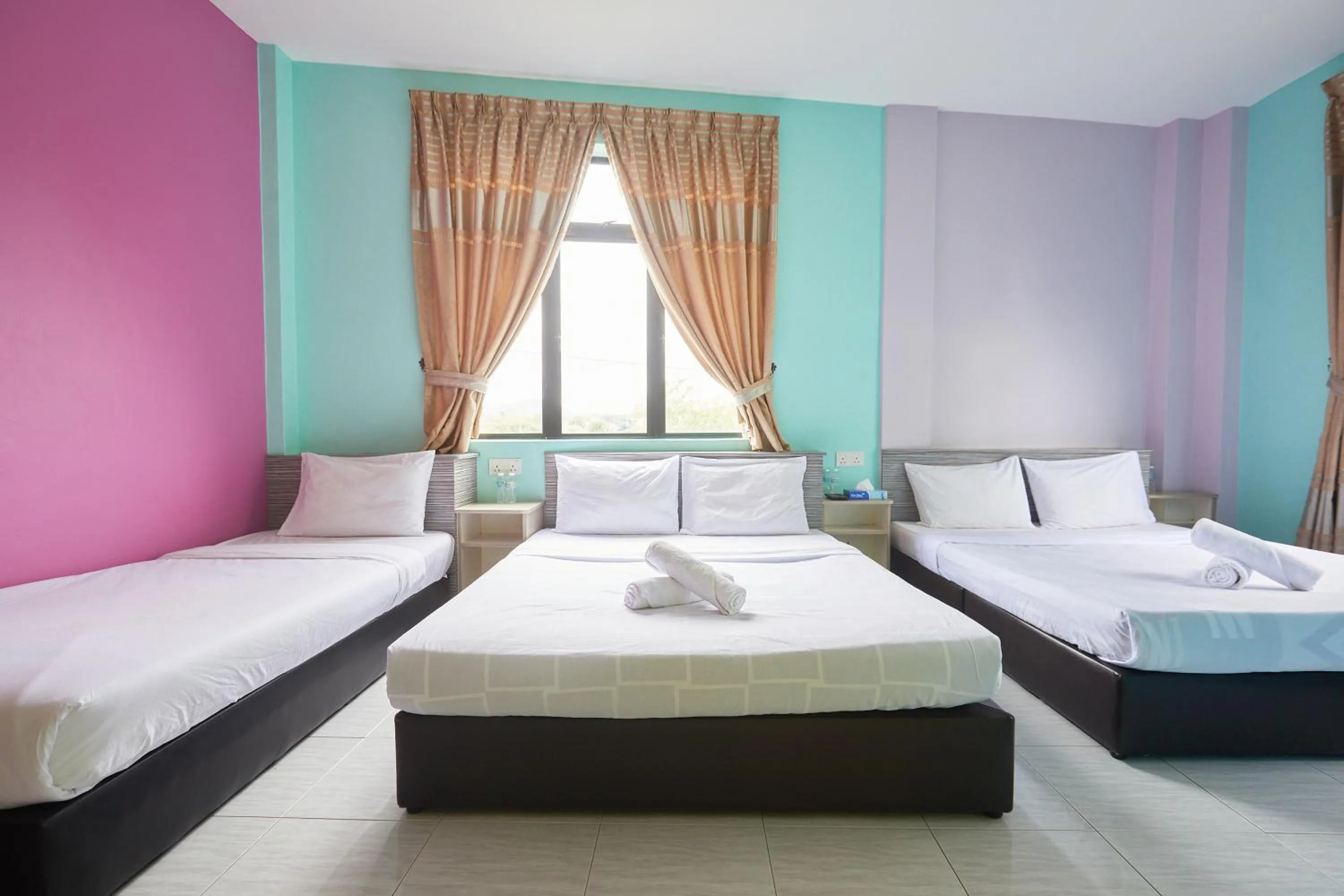 Bed in SY JERANTUT HOTEL