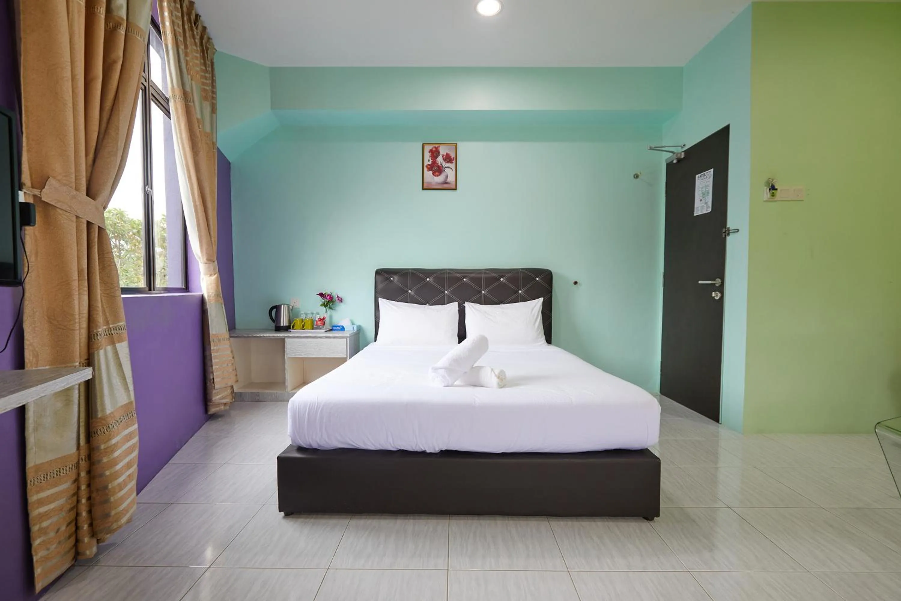 Bed in SY JERANTUT HOTEL