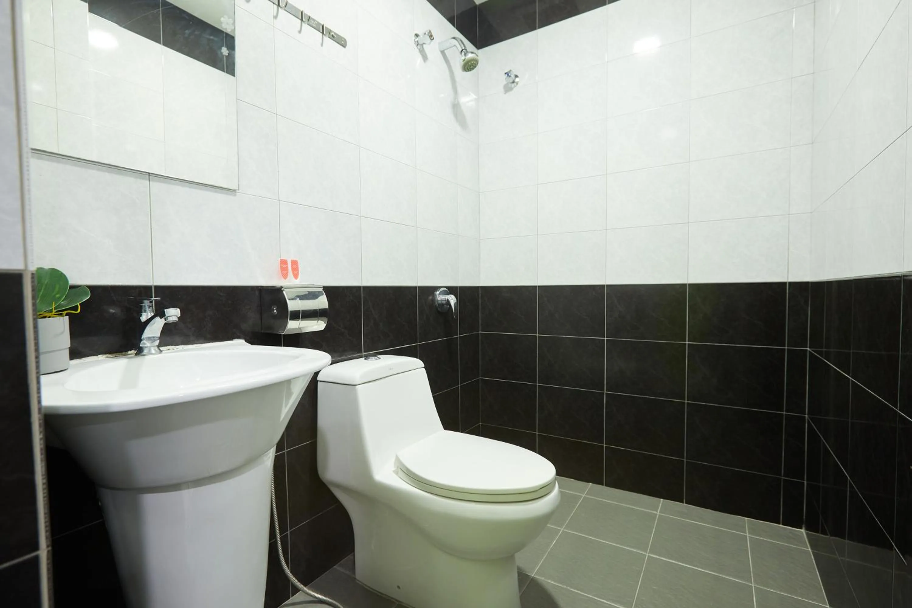 Bathroom in SY JERANTUT HOTEL