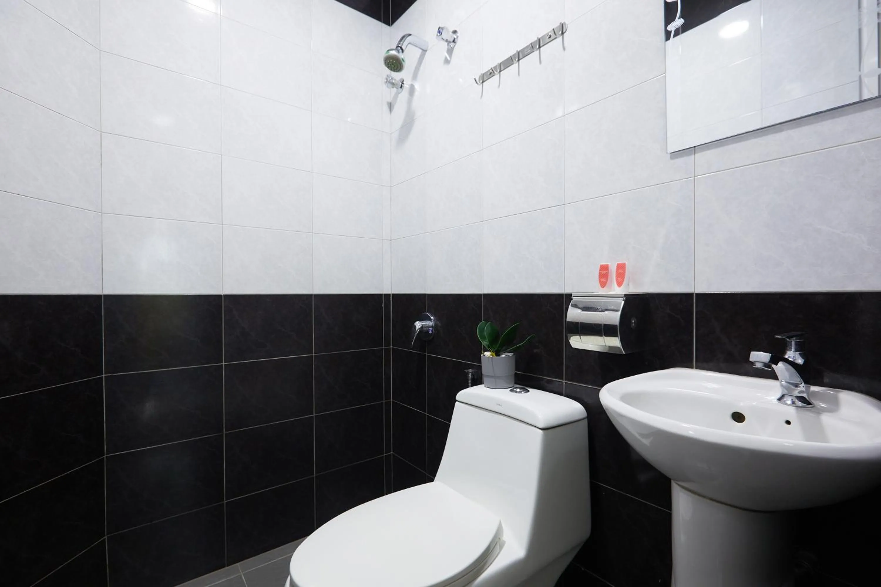 Bathroom in SY JERANTUT HOTEL