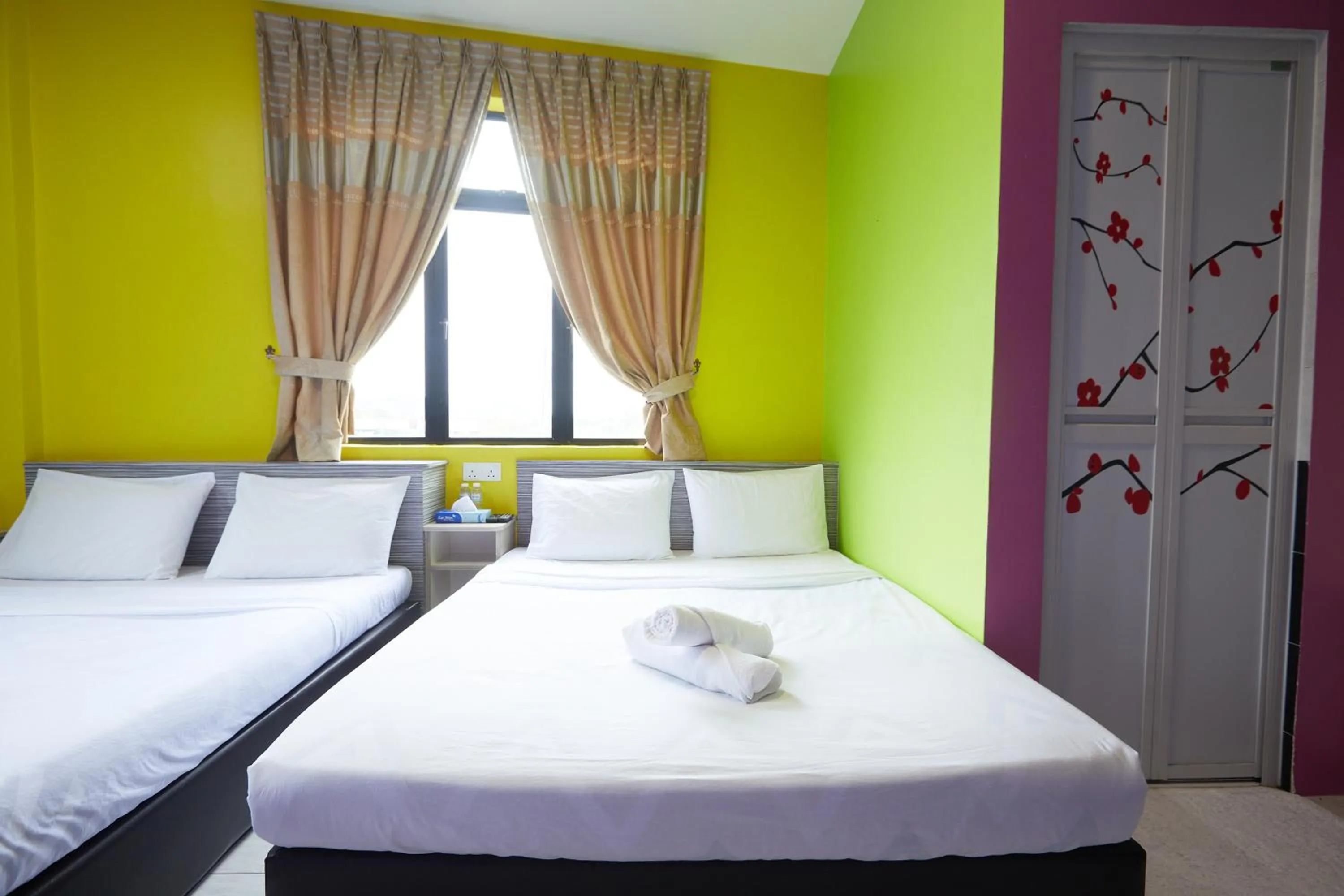 Bed in SY JERANTUT HOTEL