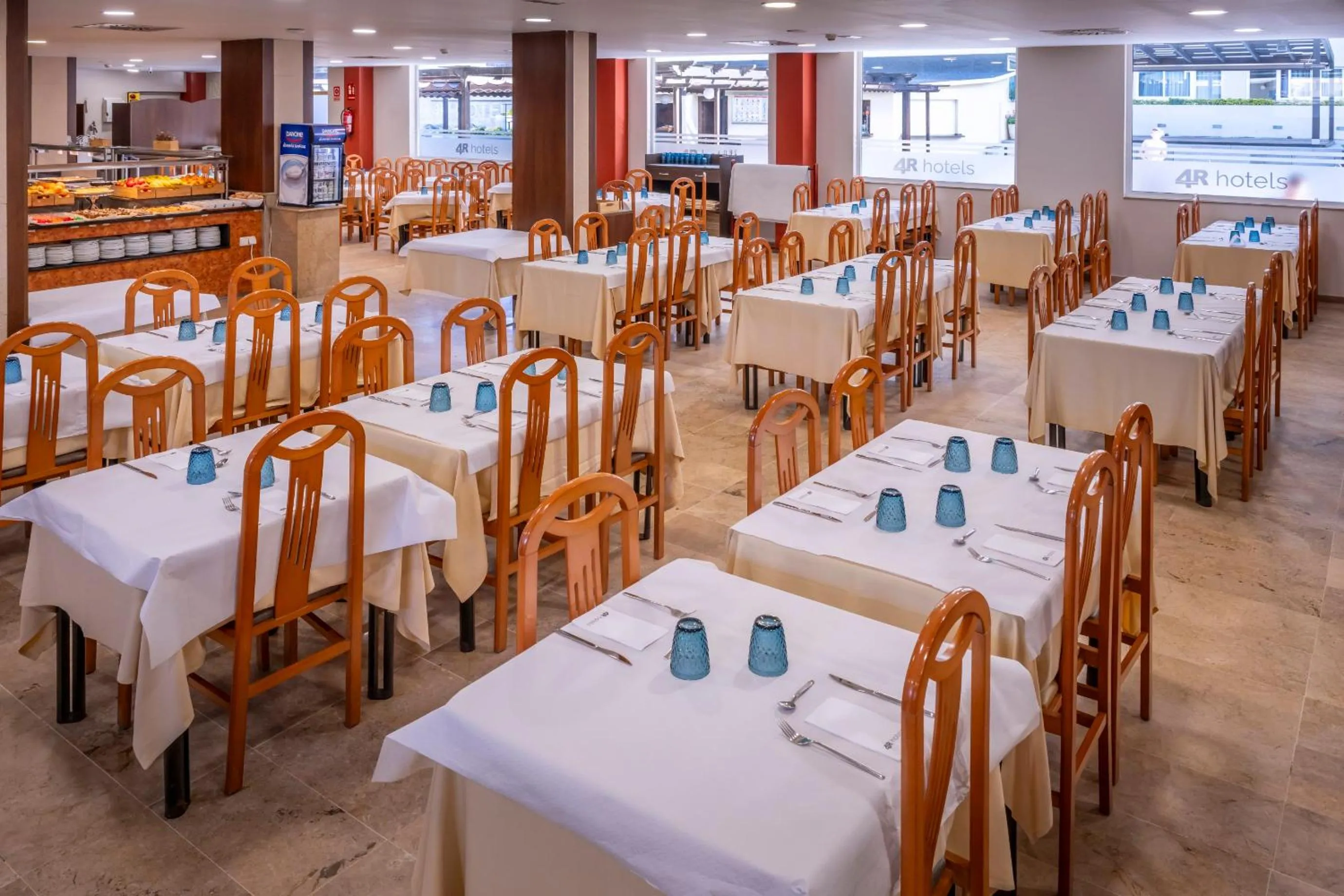 Restaurant/places to eat in 4R Salou Park Resort II