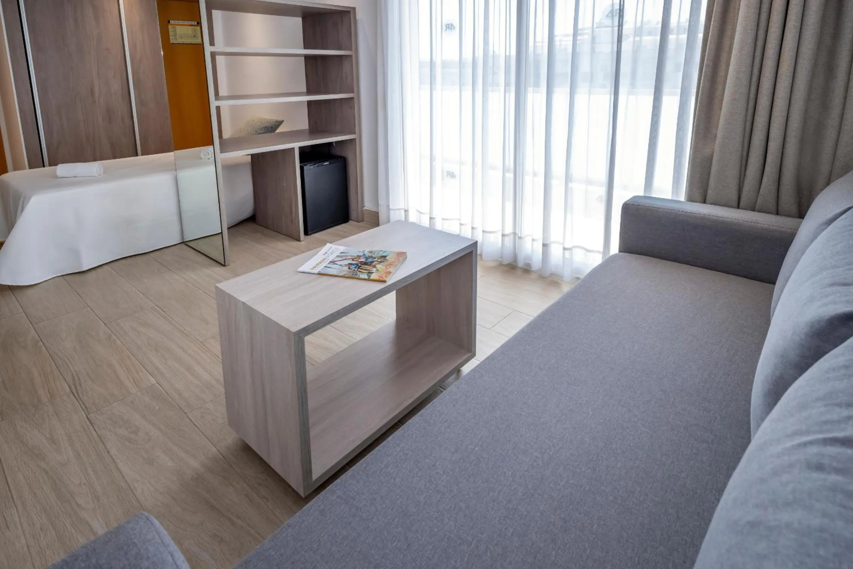 Photo of the whole room in 4R Salou Park Resort II