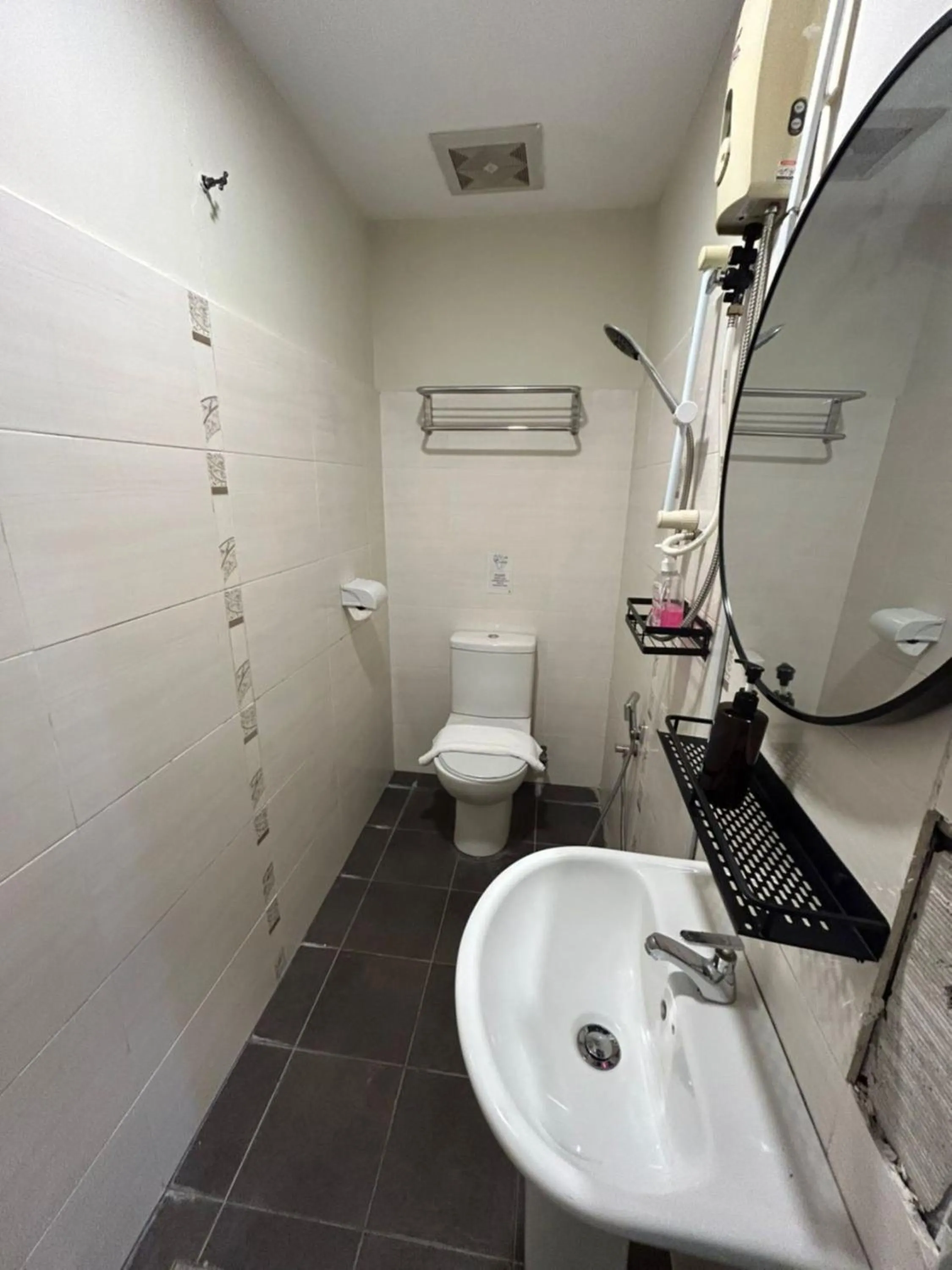 Swing & Pillows - Kota Damansara