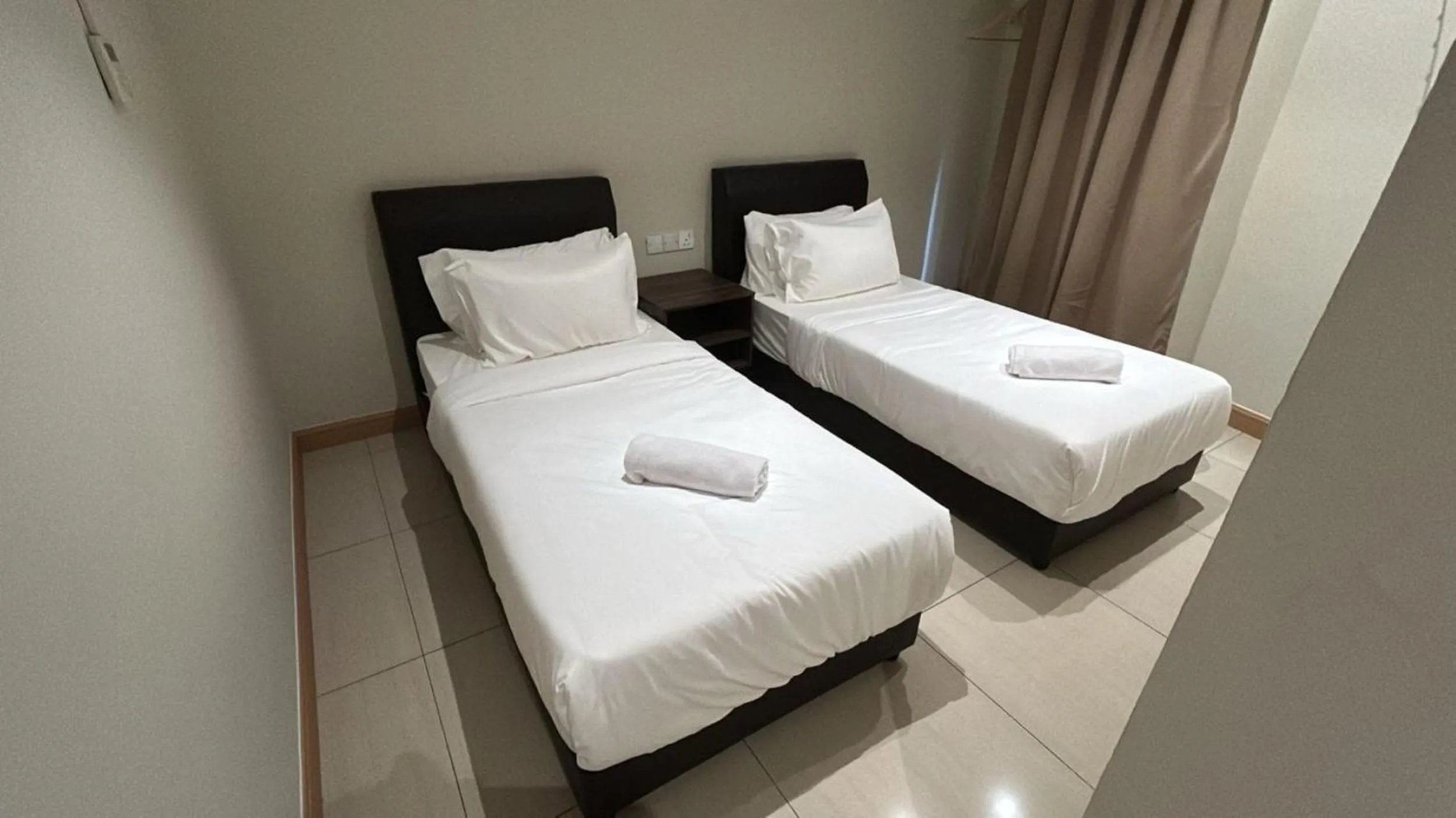 Standard Twin Room in Swing & Pillows - Kota Damansara