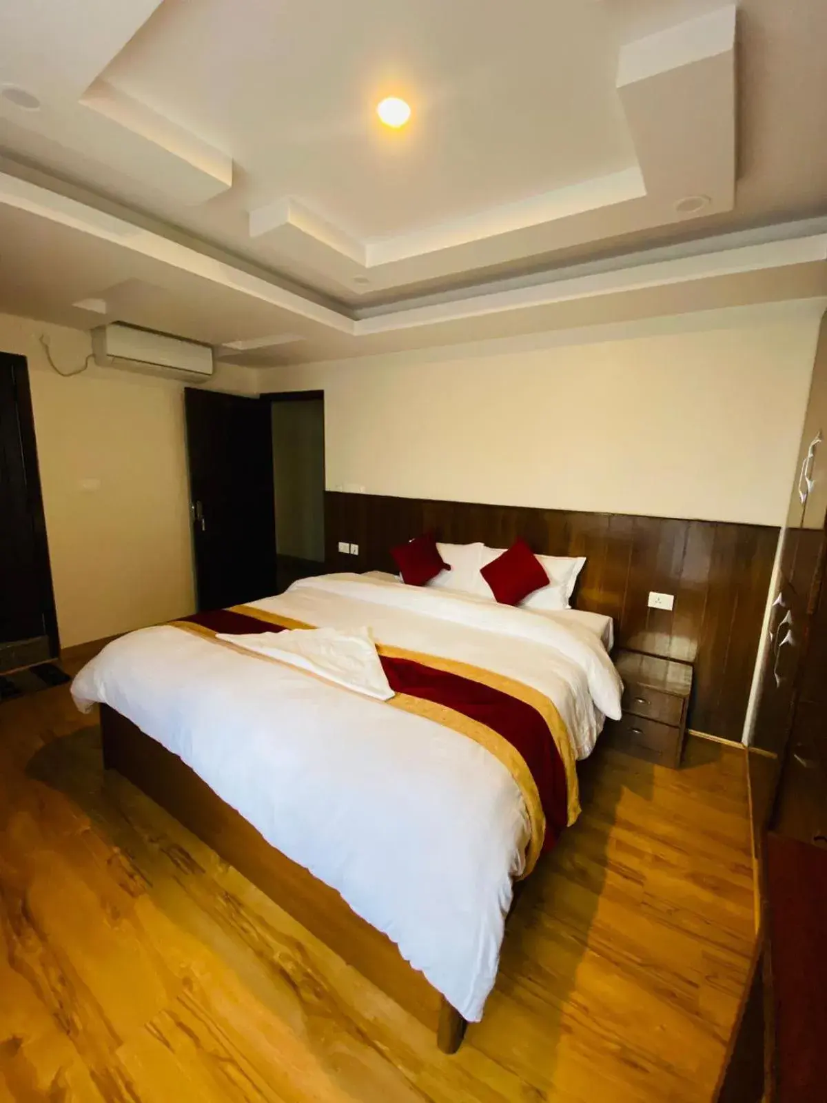 Deluxe Double Room with Balcony in Hotel Abi International Deluxe Double Room with Balcony in Hotel Abi International