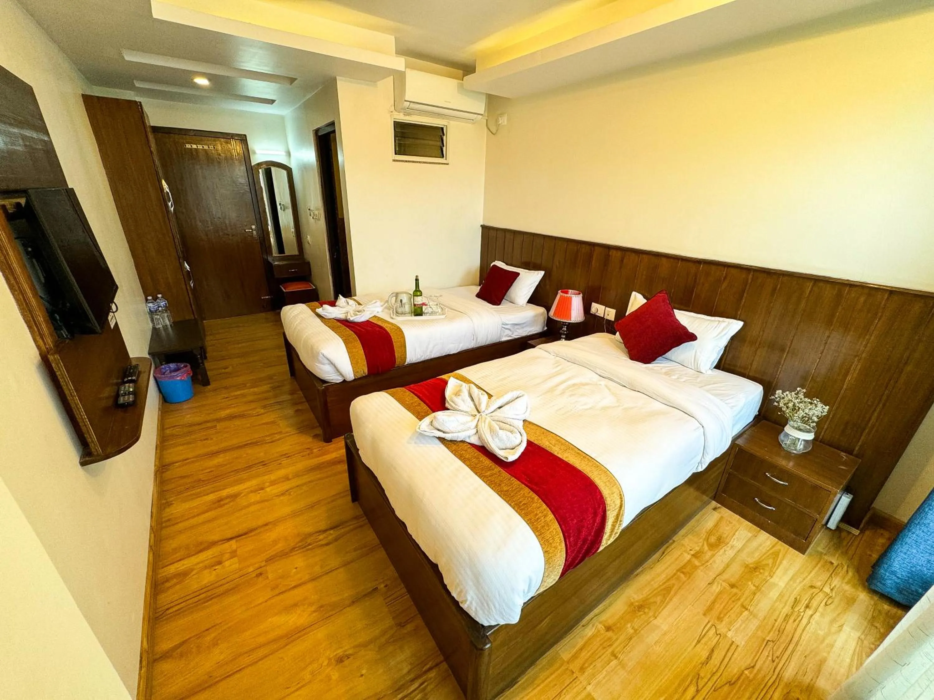 TV and multimedia, Bed in Hotel Abi International