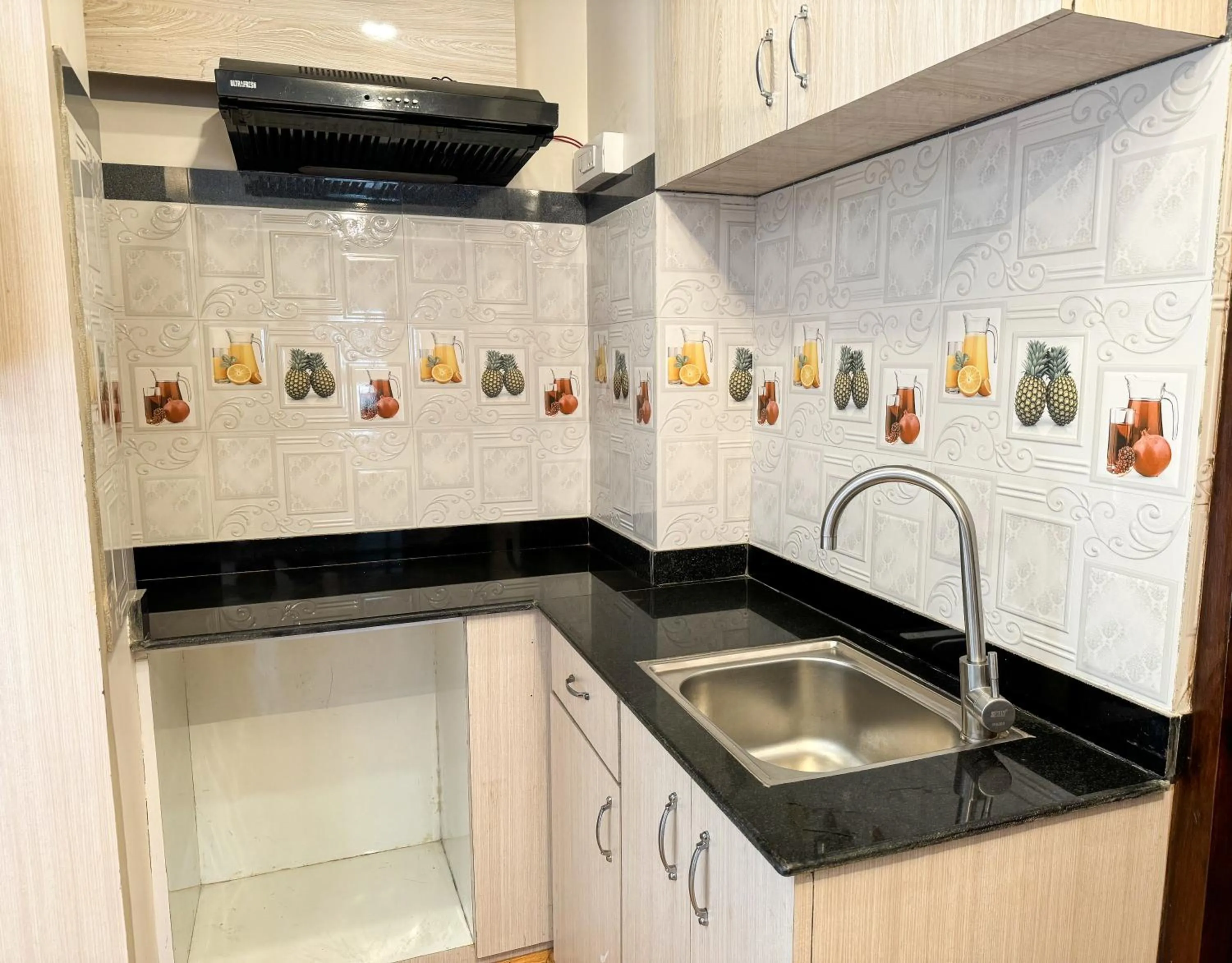 Kitchen or kitchenette in Hotel Abi International