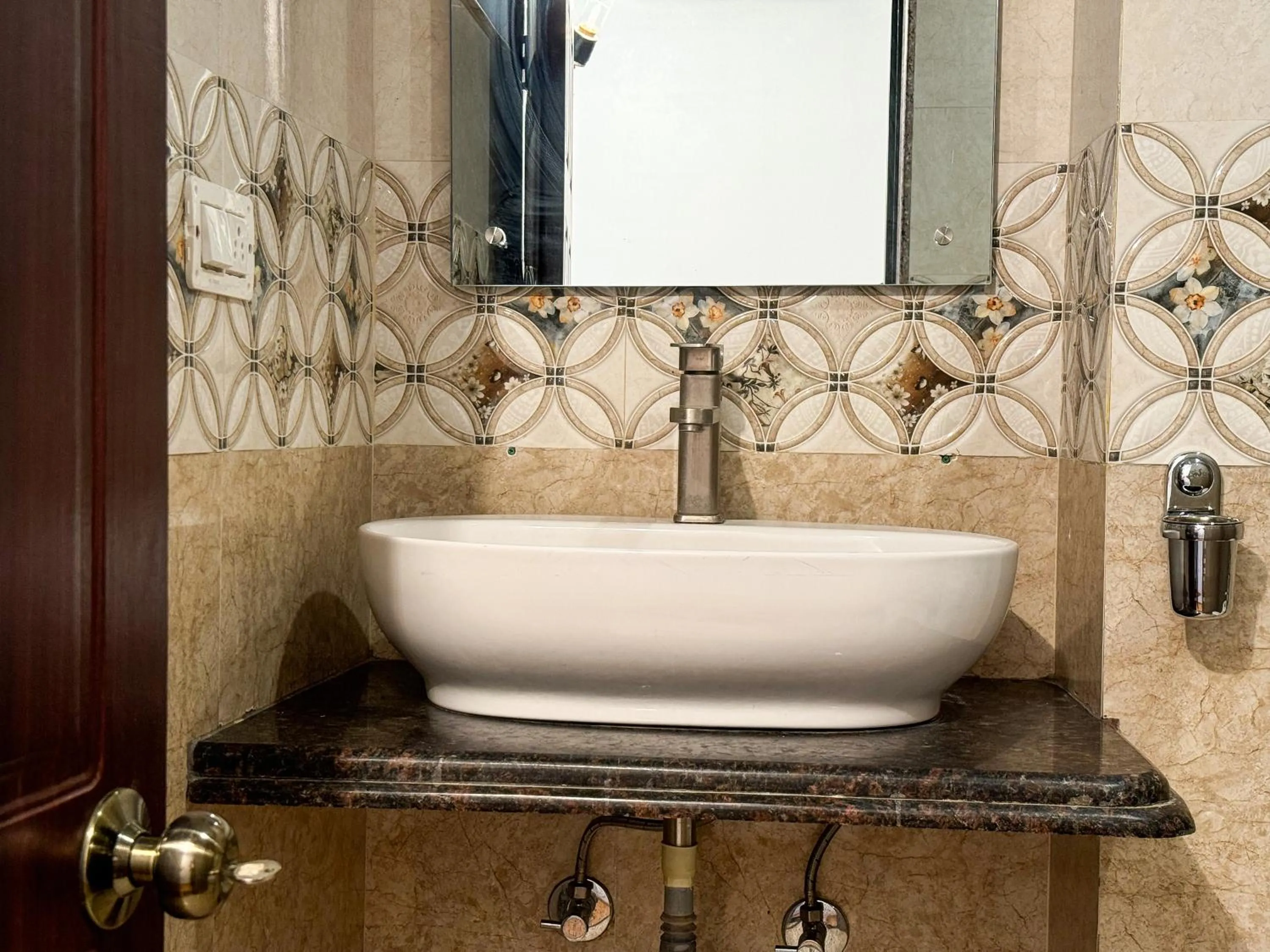 Bathroom in Hotel Abi International