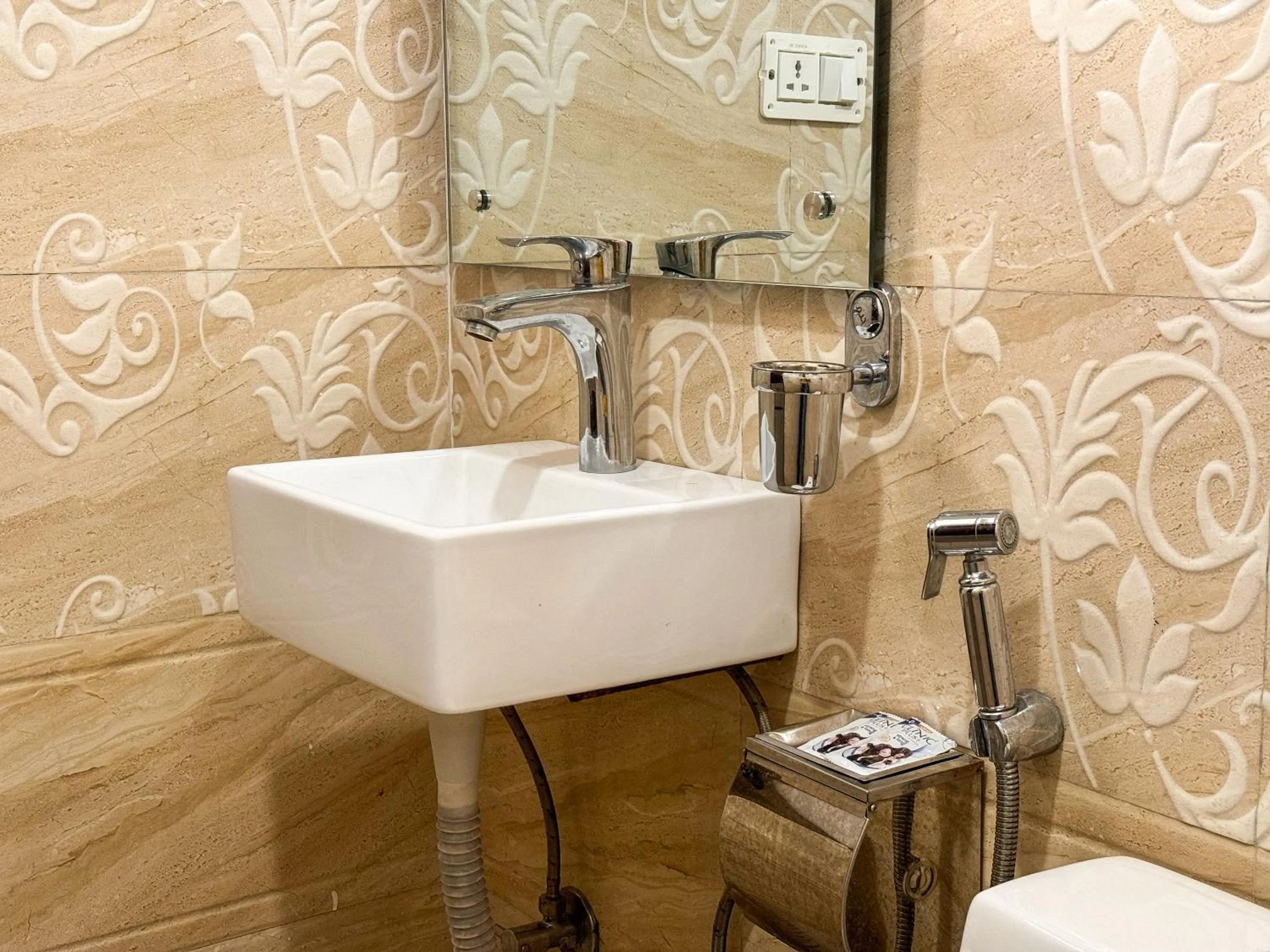 Bathroom in Hotel Abi International