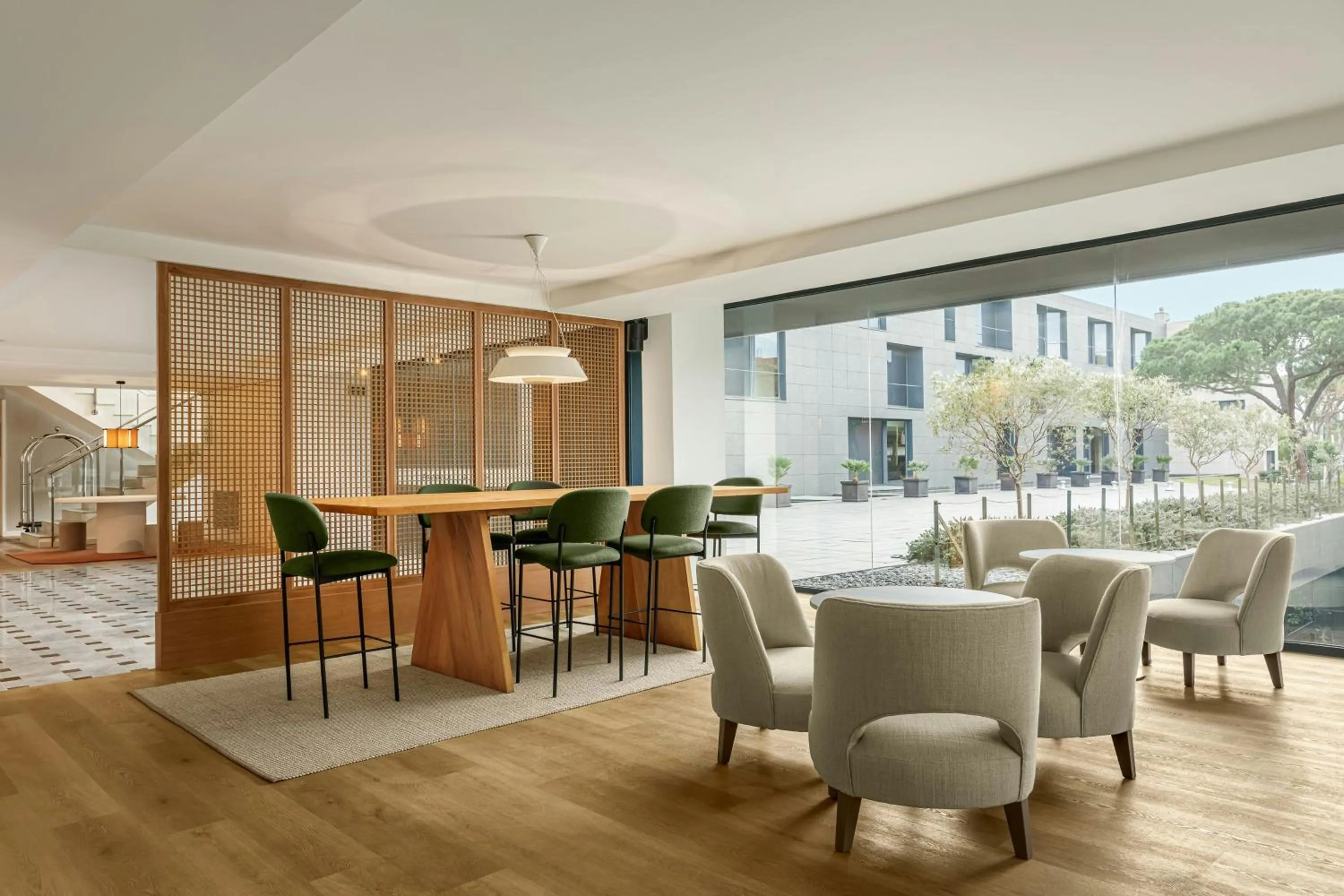 Lounge or bar in AC Hotel by Marriott Gava Mar Airport