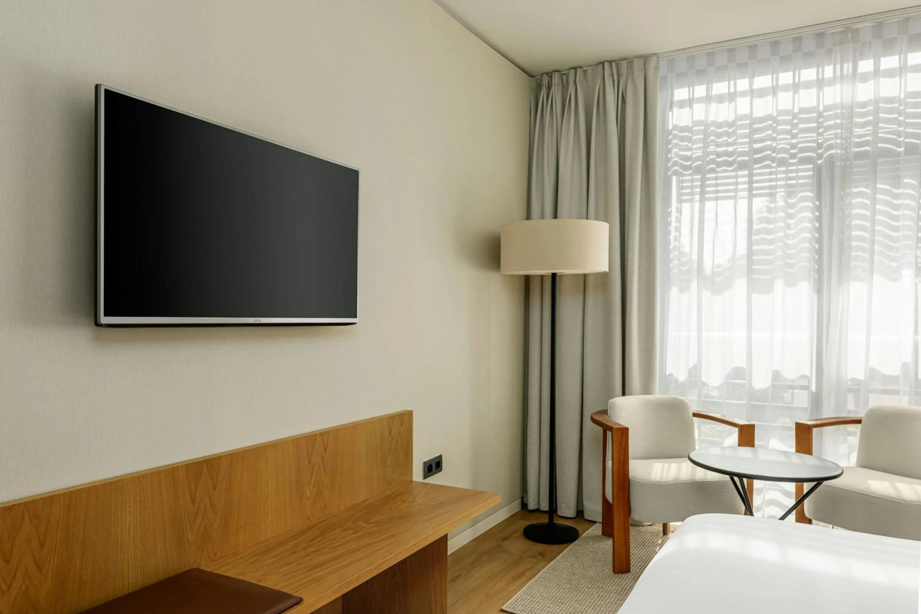 Photo of the whole room, Bed in AC Hotel by Marriott Gava Mar Airport