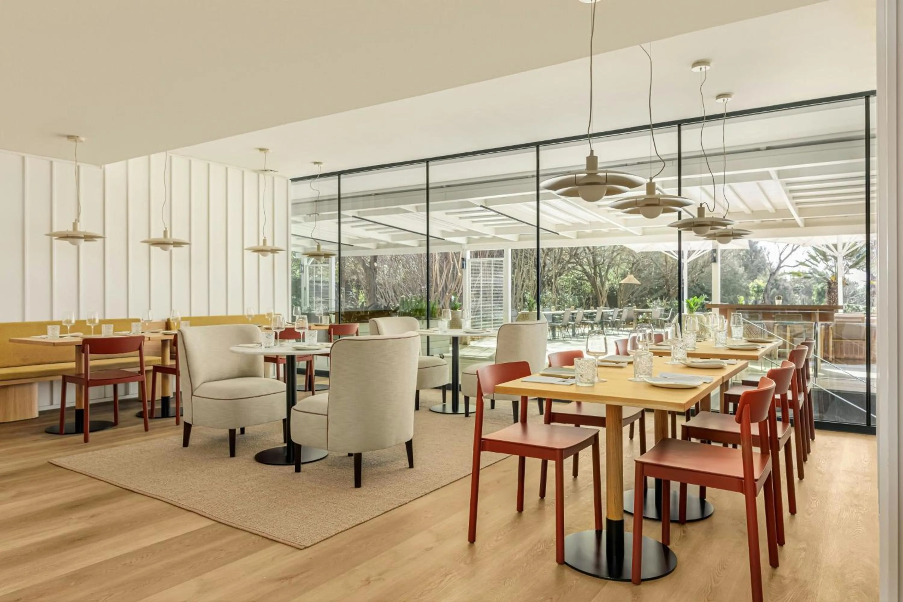 Restaurant/places to eat in AC Hotel by Marriott Gava Mar Airport