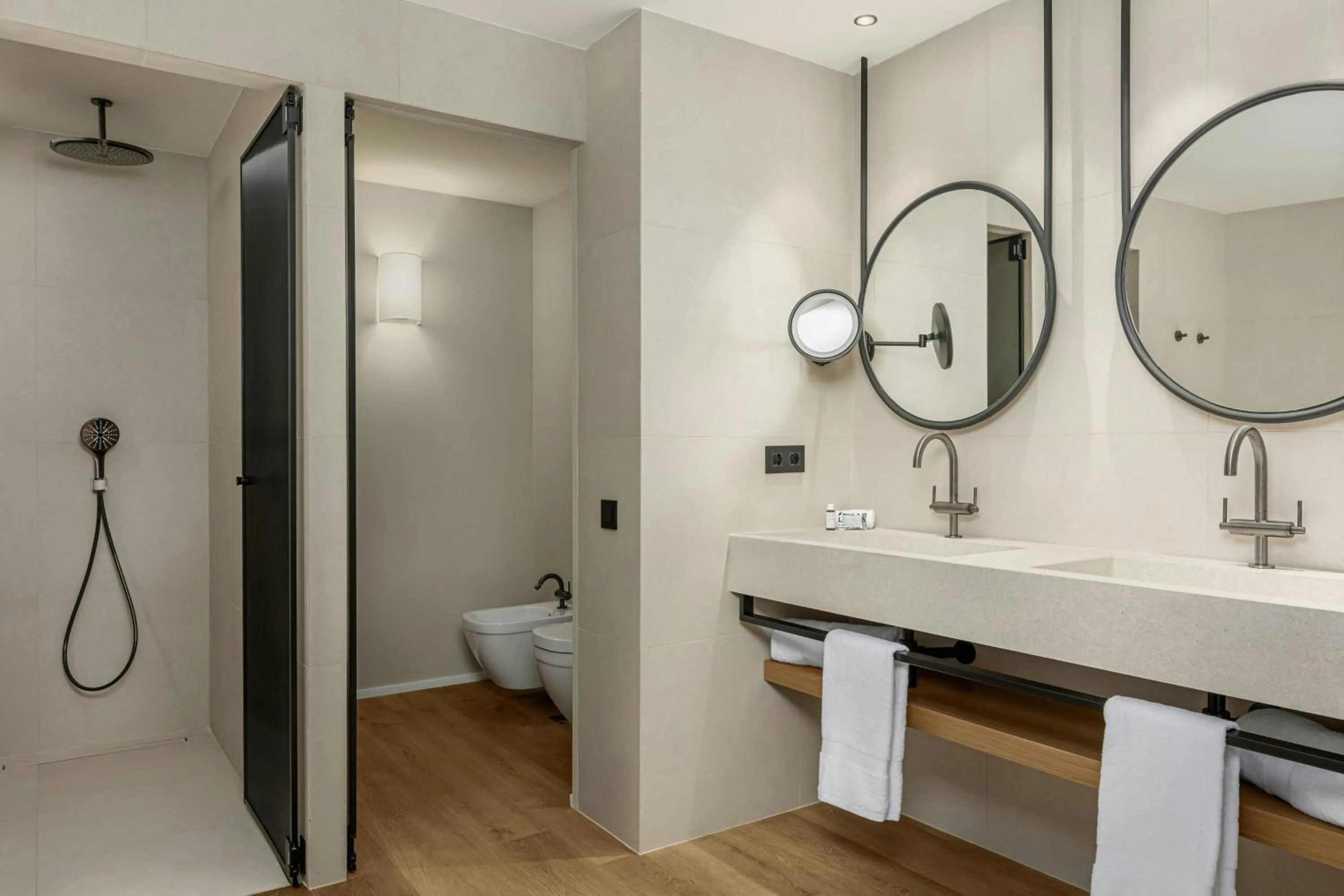 Bathroom in AC Hotel by Marriott Gava Mar Airport