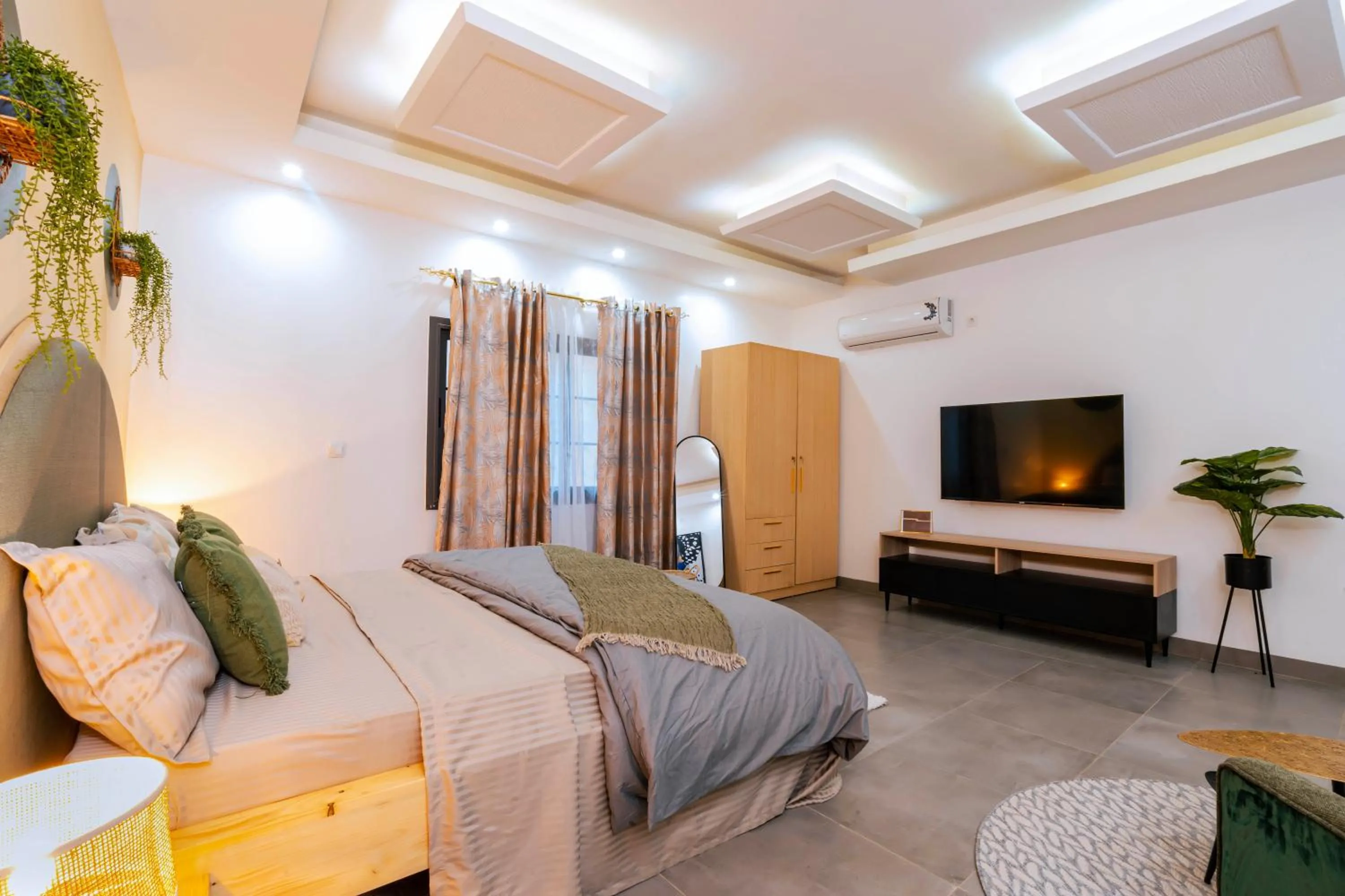 Lighthouse Signature Suites
