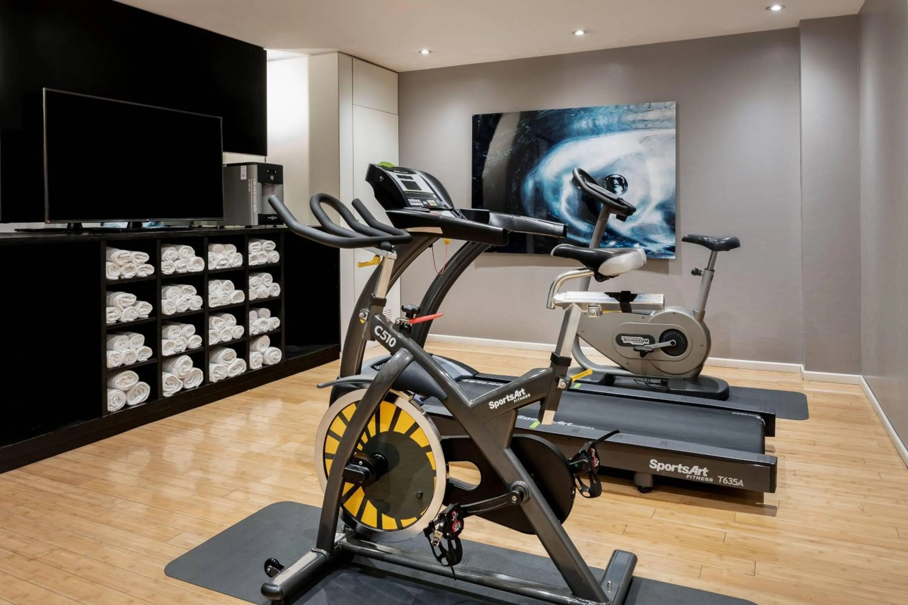 Fitness centre/facilities in AC Hotel San Sebastián de los Reyes by Marriott