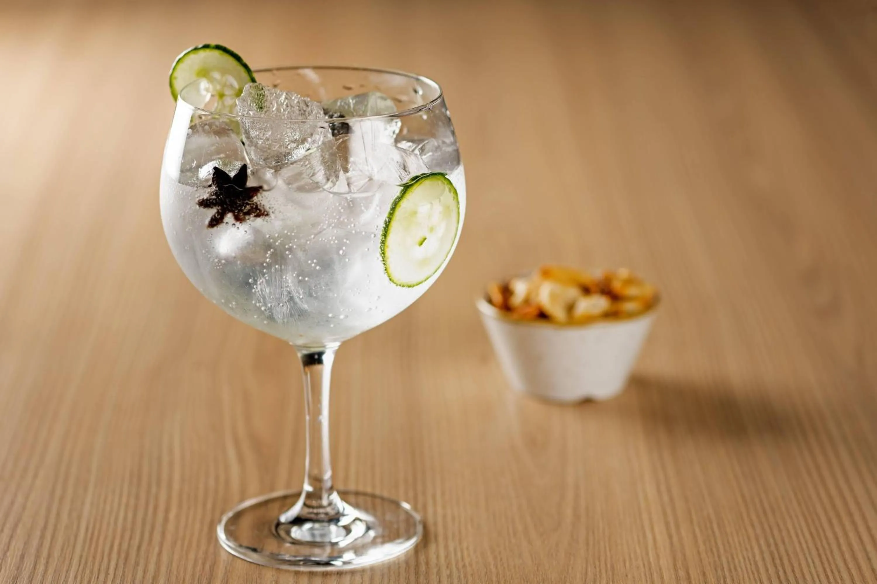 Lounge or bar in AC Hotel San Sebastián de los Reyes by Marriott