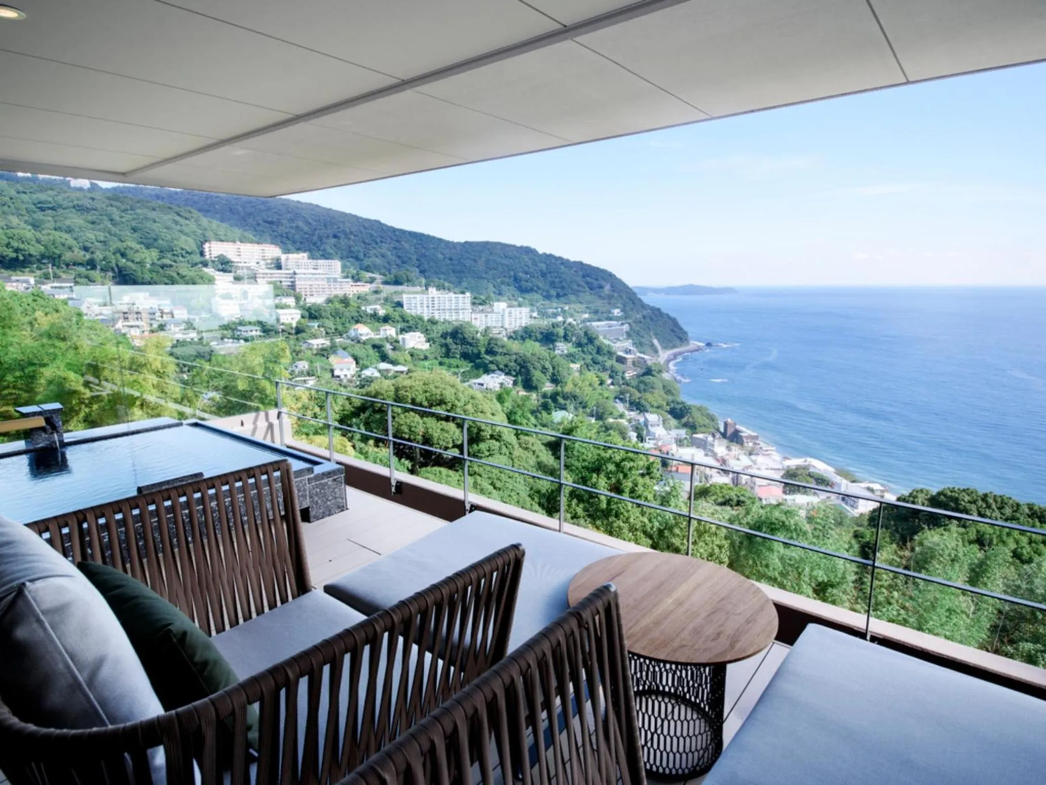 Balcony/Terrace in Atami Sekaie