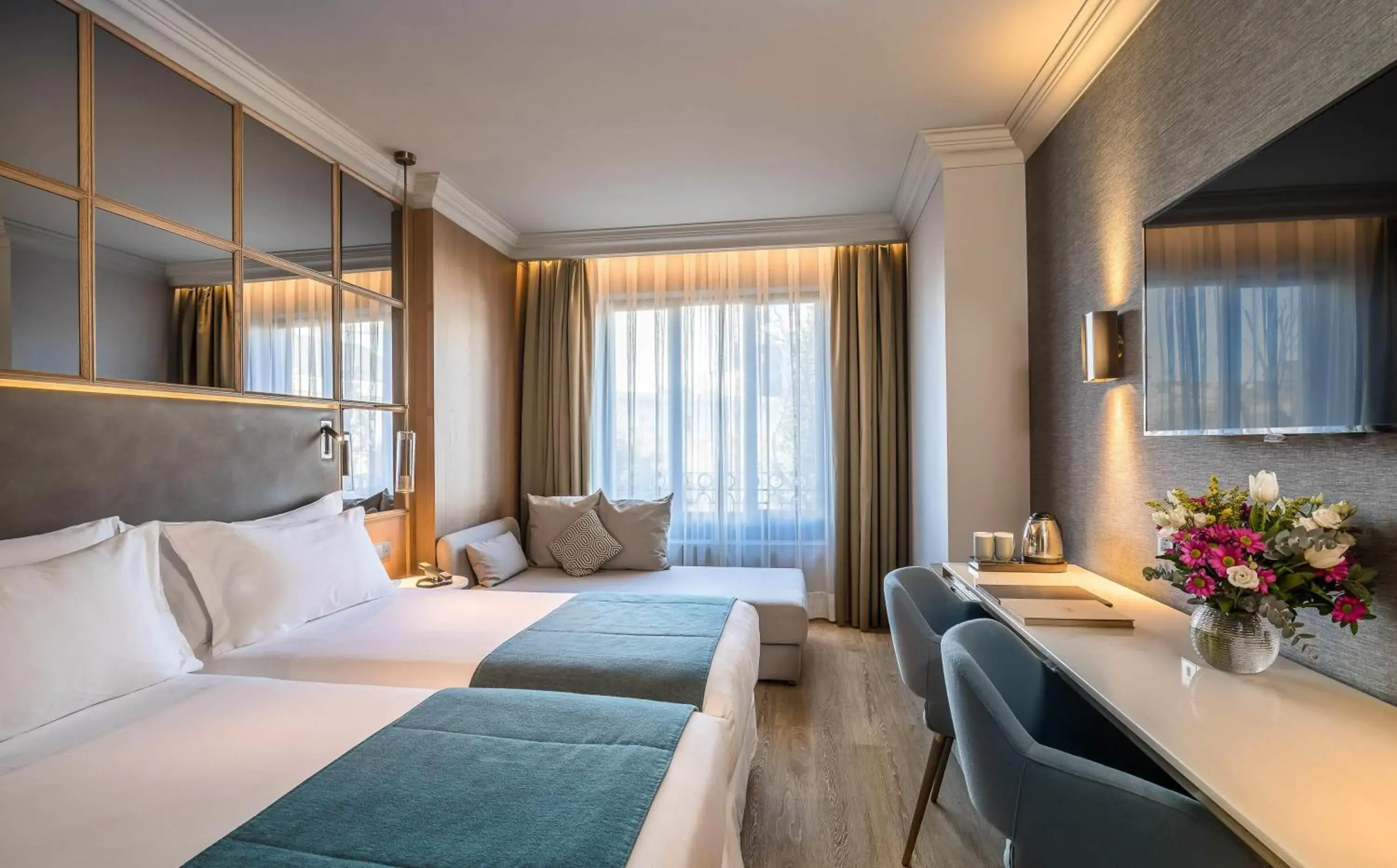 Bedroom, Bed in Barceló Emperatriz Bedroom, Bed in Barceló Emperatriz