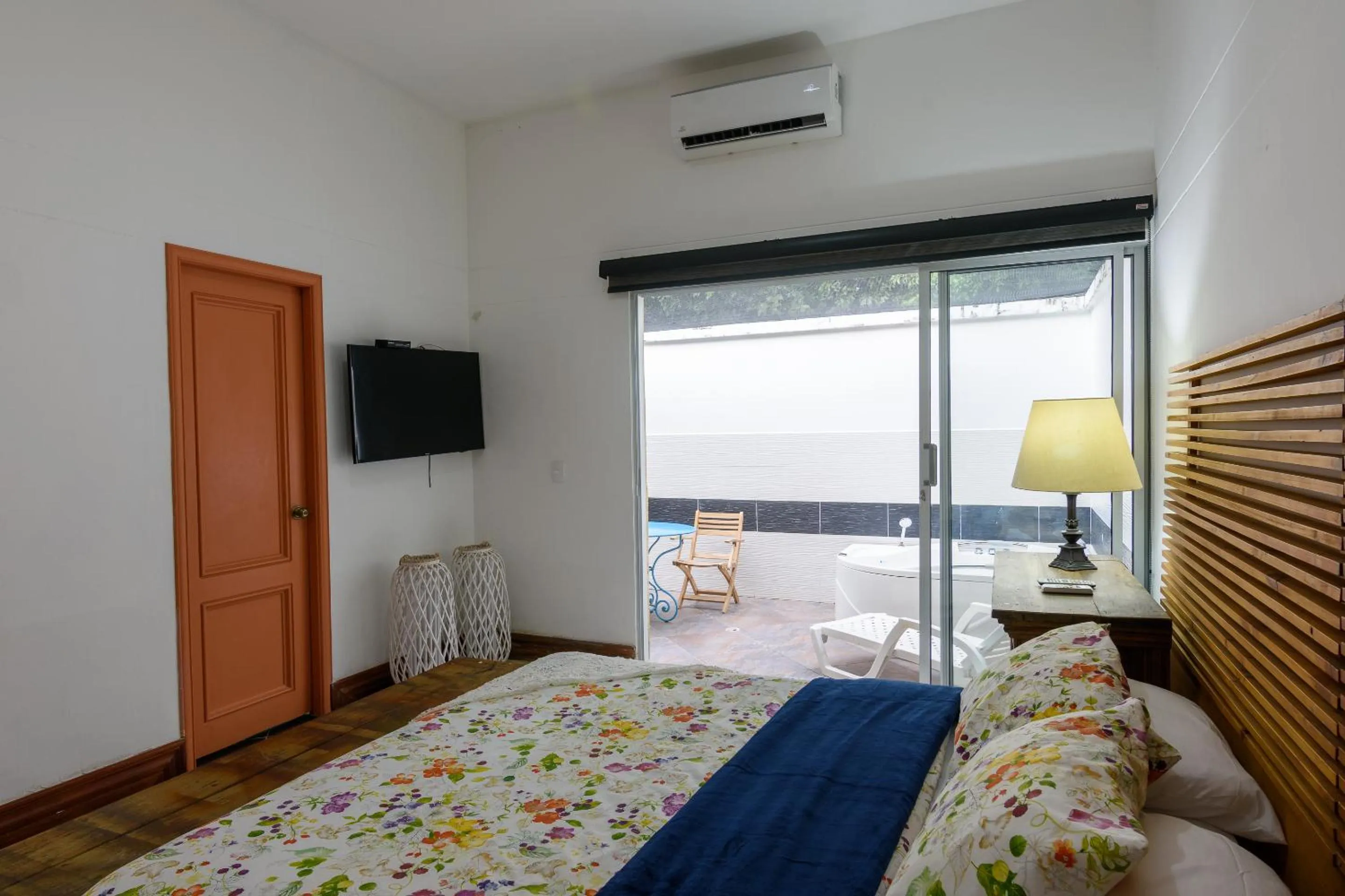 Photo of the whole room, Bed in Finca Hotel Guadalupe