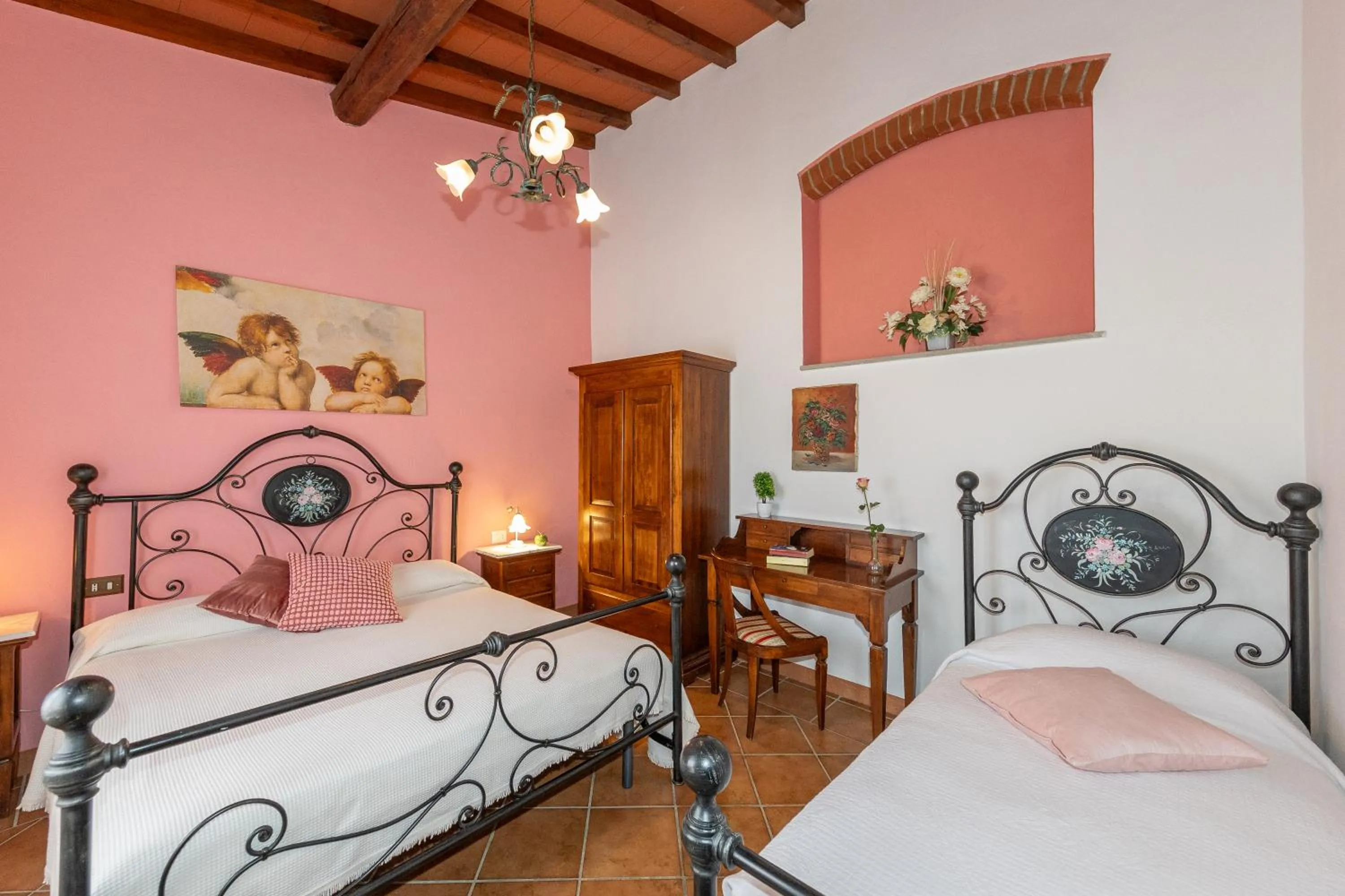 Bedroom, Bed in Villa Cresci con piscina Tuscan villa with pool near Sassetta thermal baths & Bolgheri Wine Route
