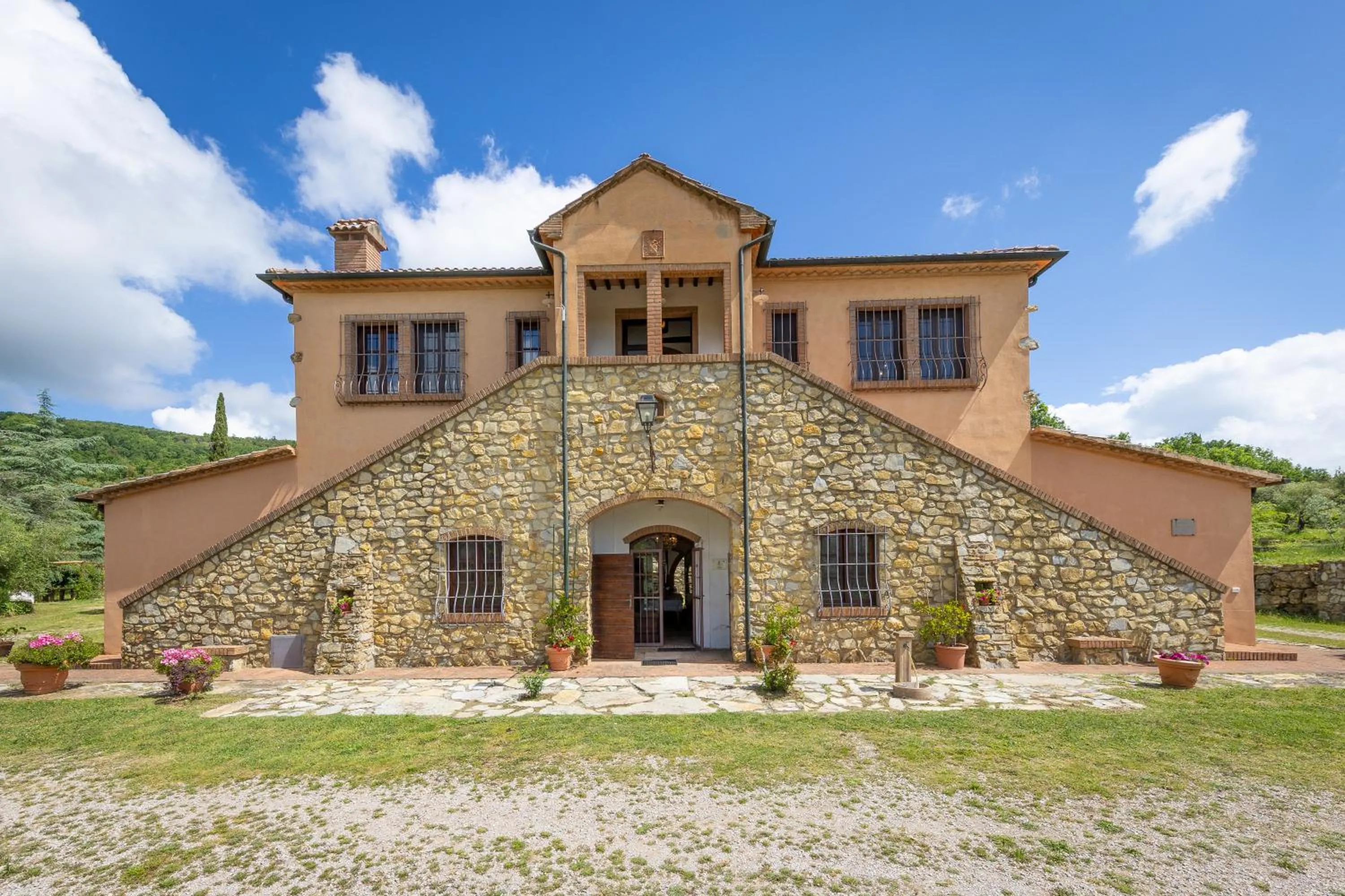 Property building in Villa Cresci con piscina Tuscan villa with pool near Sassetta thermal baths & Bolgheri Wine Route
