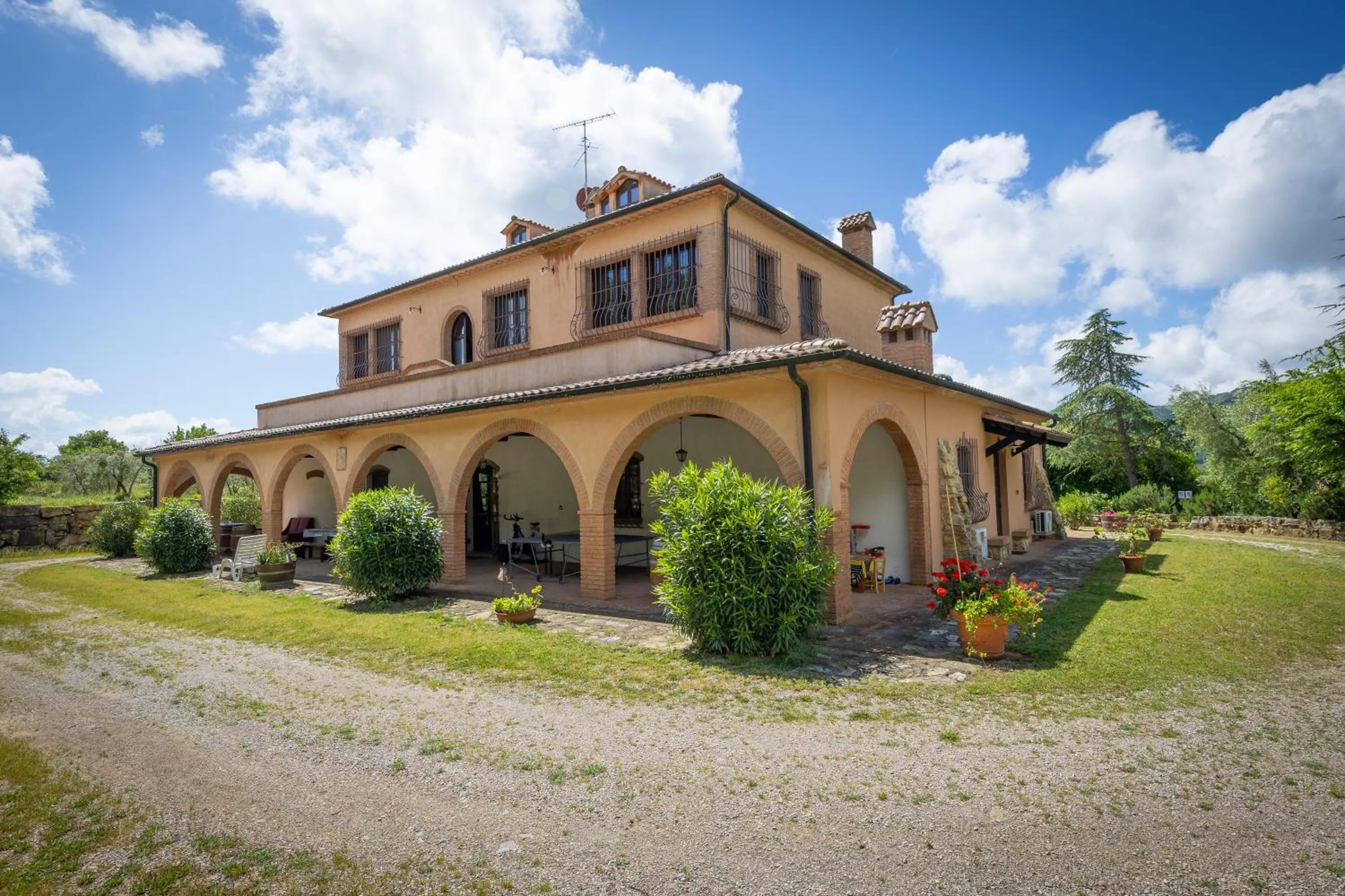 Property building in Villa Cresci con piscina Tuscan villa with pool near Sassetta thermal baths & Bolgheri Wine Route