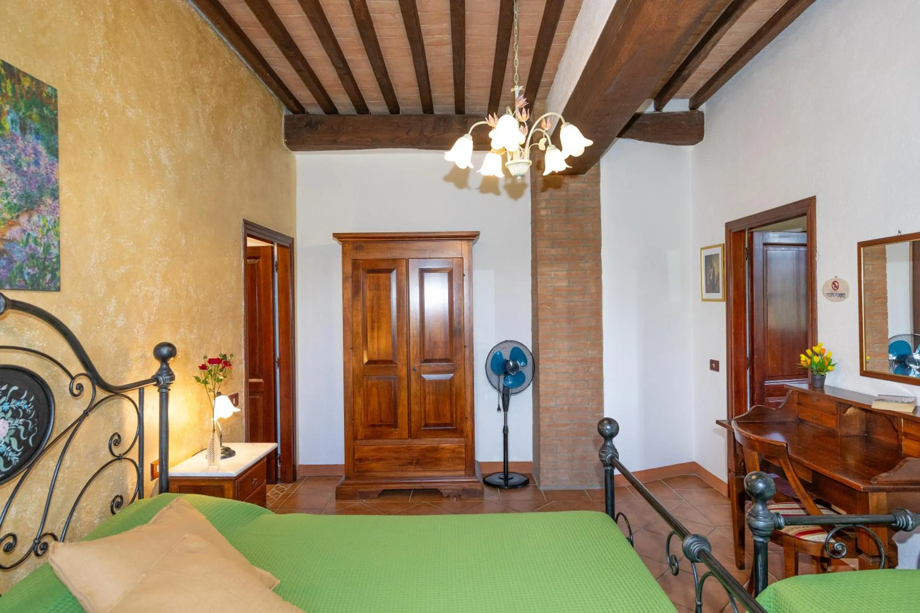 Bedroom in Villa Cresci con piscina Tuscan villa with pool near Sassetta thermal baths & Bolgheri Wine Route