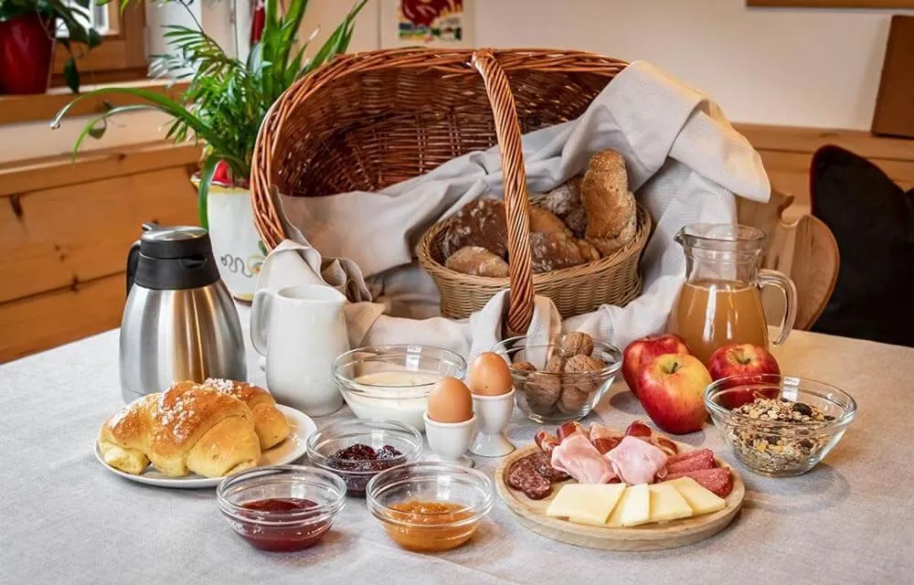 Breakfast in SeiPetali