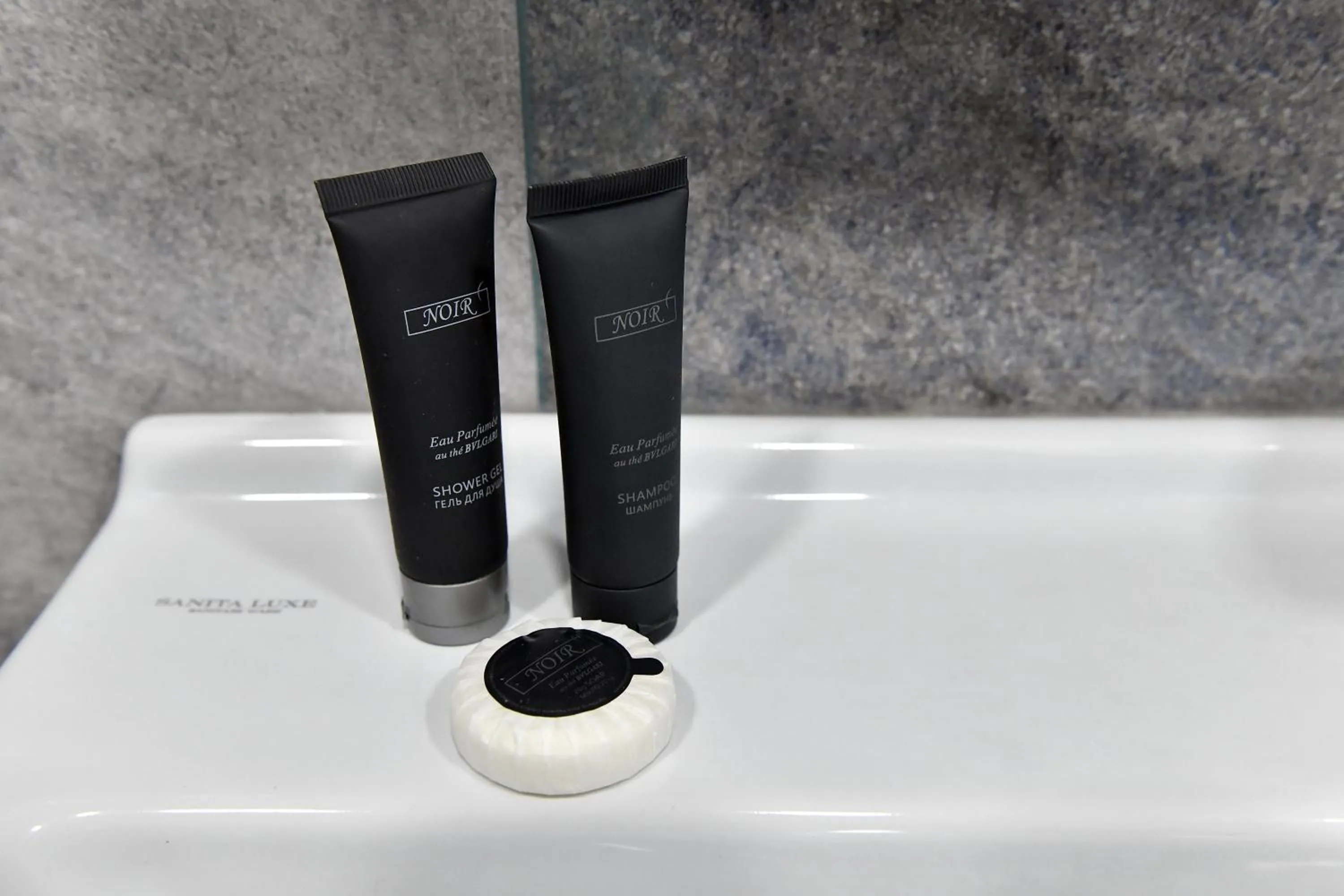 Bathroom in woolway studios